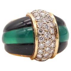 Italienischer modernistischer italienischer Ring aus 18 Karat Gold mit Chrysopras und Onyx und 1,60 Karat Diamant