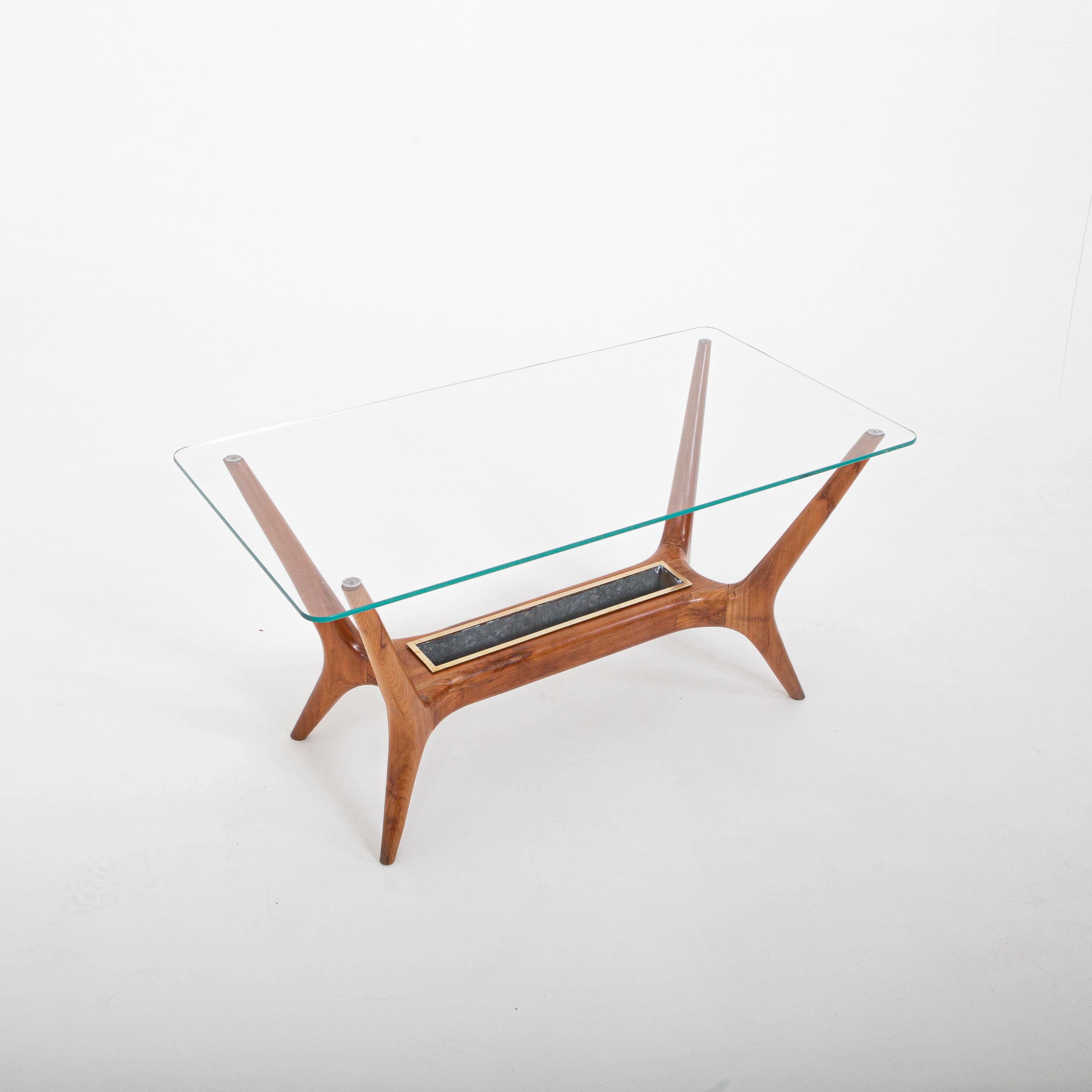Italian Modernist Cocktail Table Attributed to Gio Ponti For Sale 5