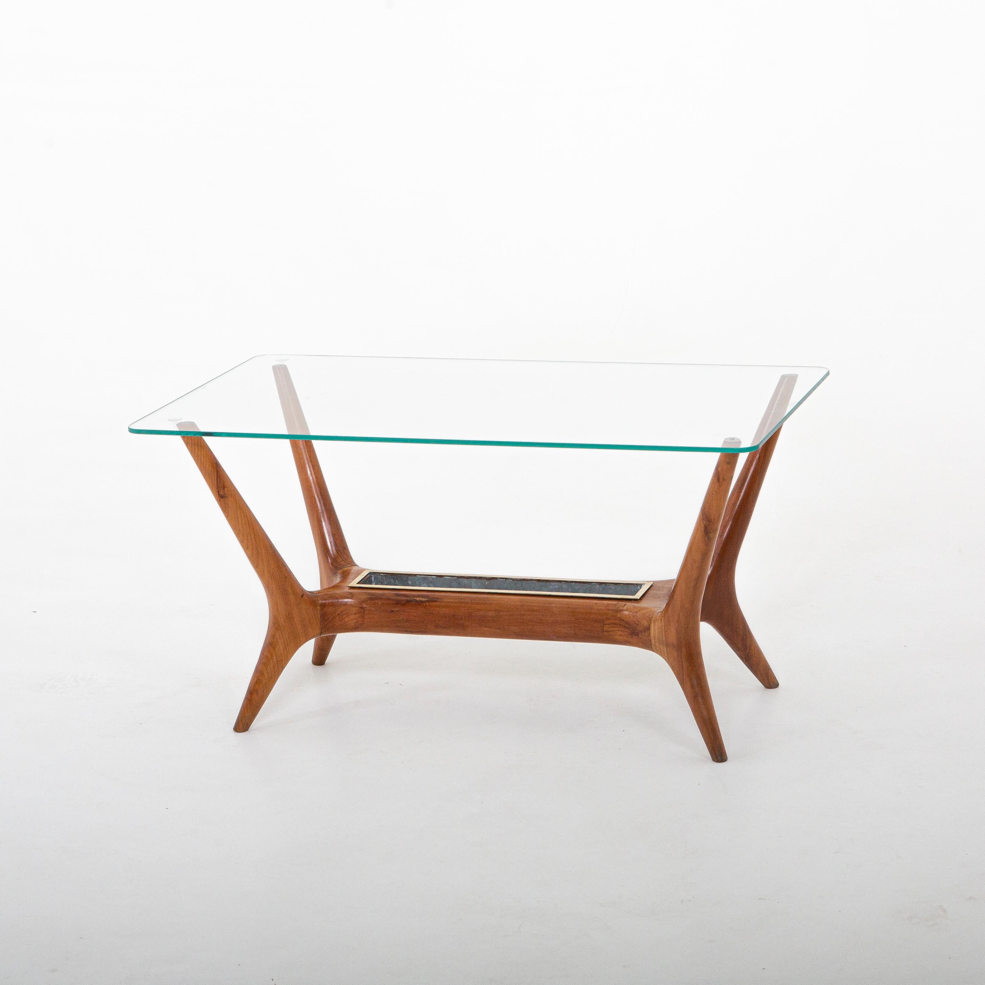 Mid-Century Modern Italian Modernist Cocktail Table Attributed to Gio Ponti For Sale