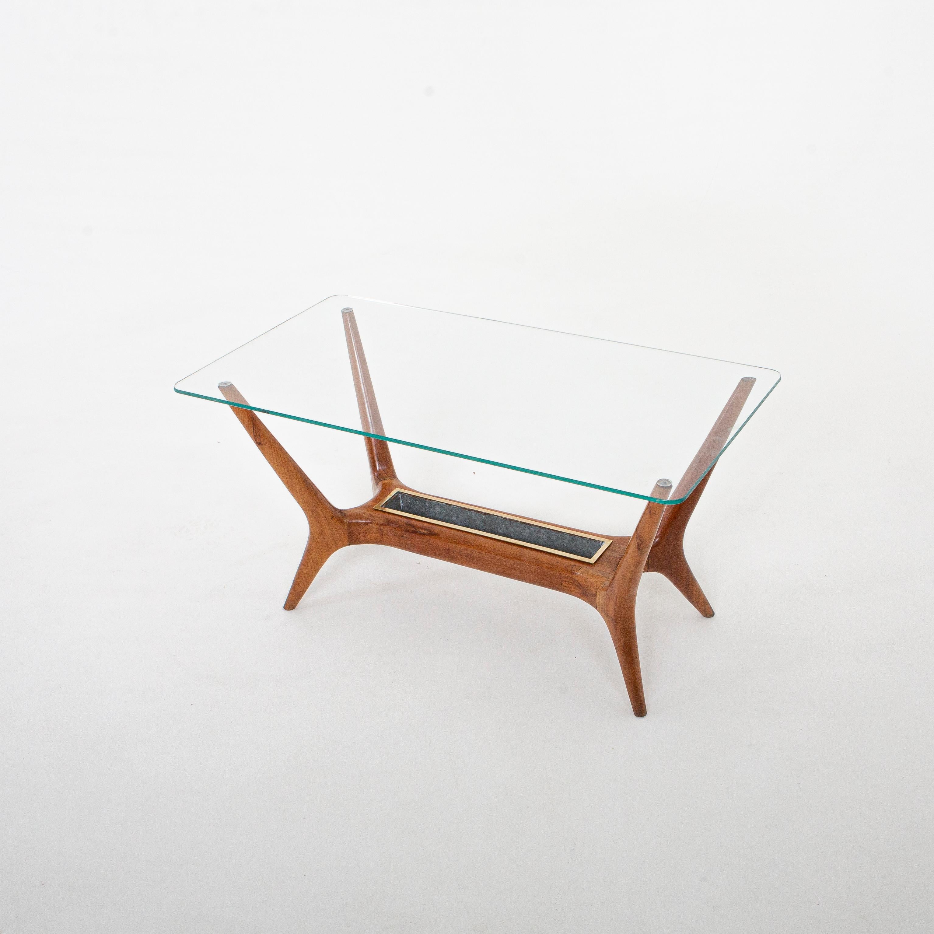 Italian Modernist Cocktail Table Attributed to Gio Ponti For Sale 1