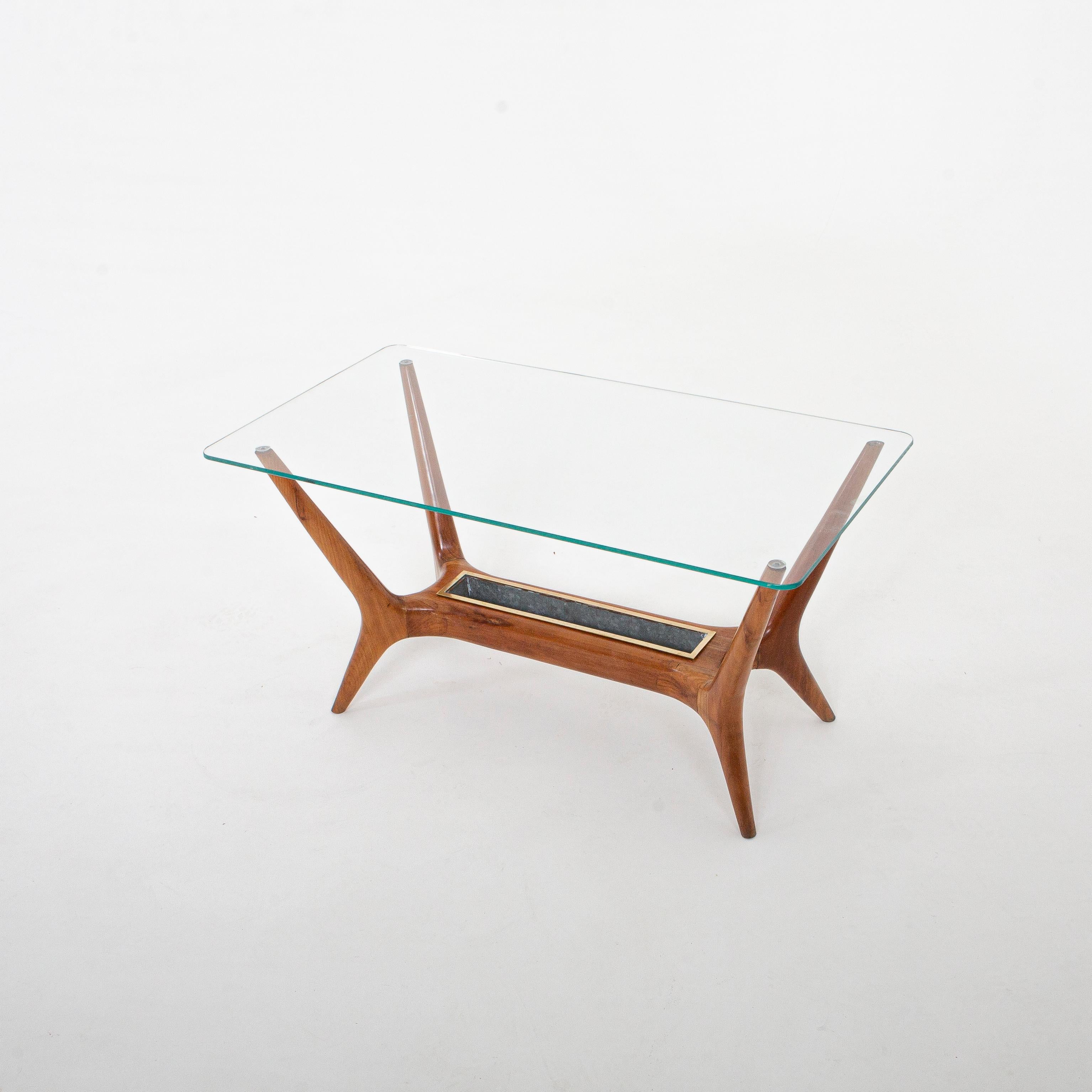 Metà XX secolo Tavolo da cocktail modernista italiano attribuito a Gio Ponti in vendita