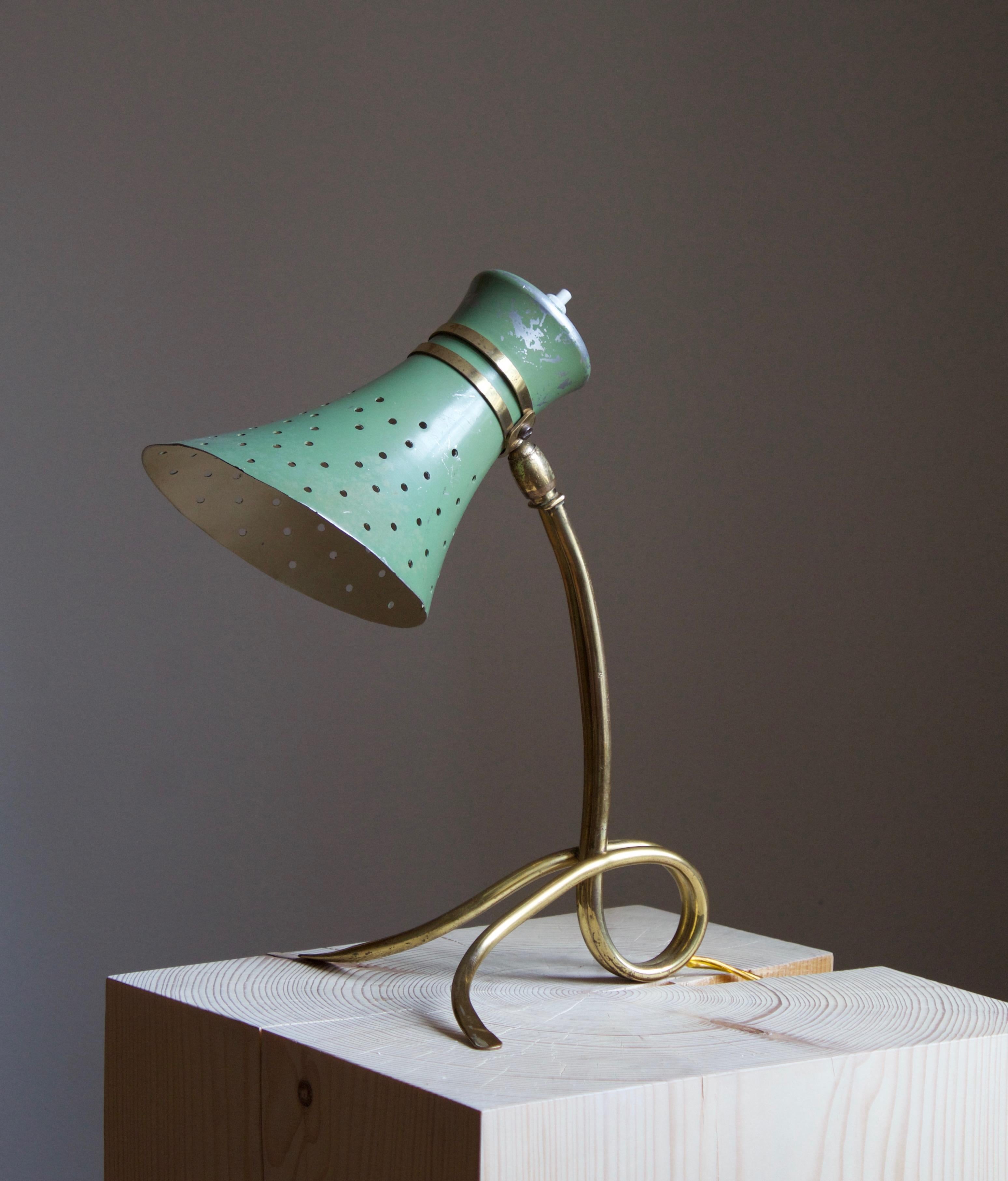 Mid-Century Modern Italian Modernist Designer, Adjustable Table Lamp, Brass, Lacquered Metal, 1950s
