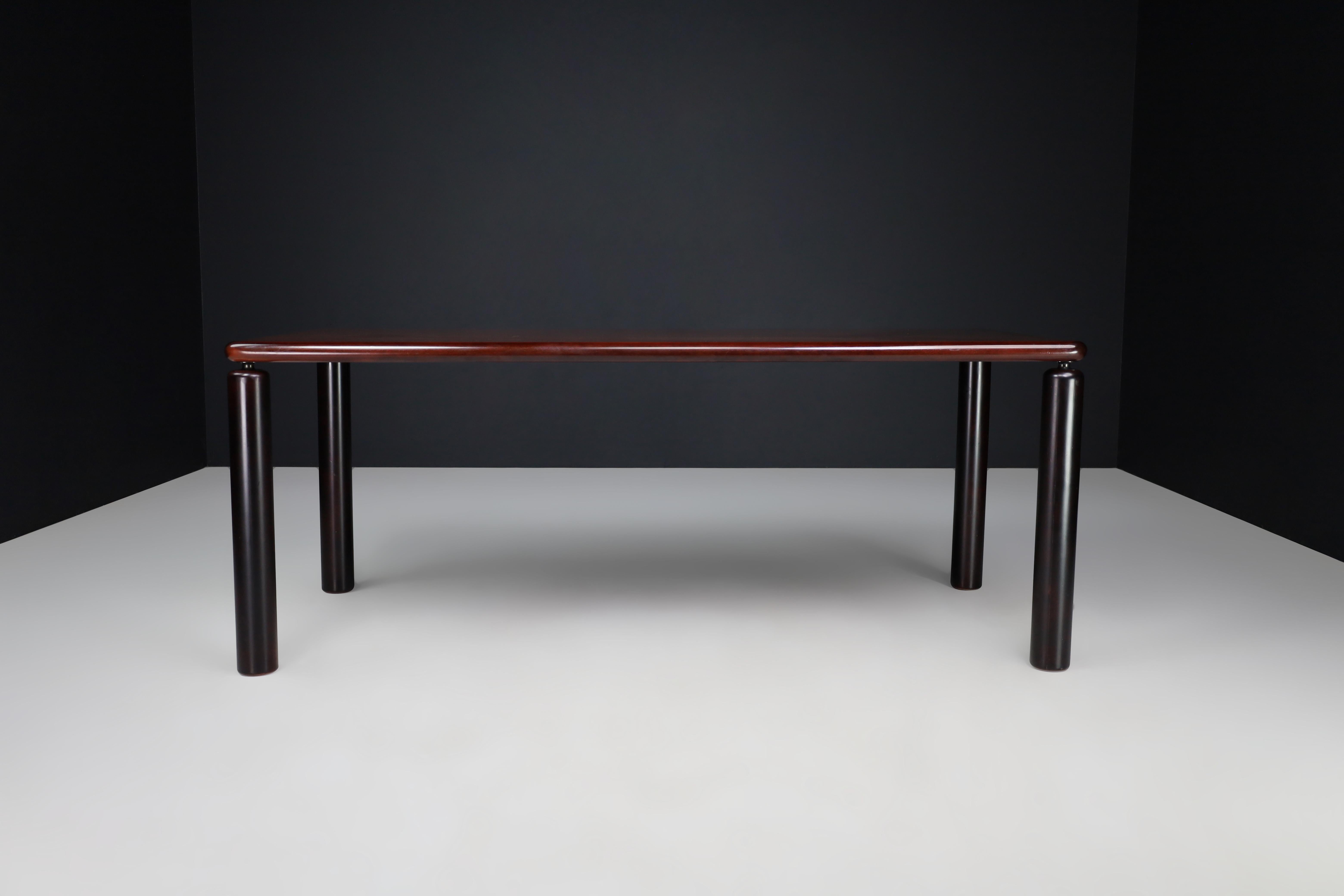 Fin du 20e siècle Table de salle à manger moderniste italienne attribuée au style de Tobia Scarpa, années 1970 en vente