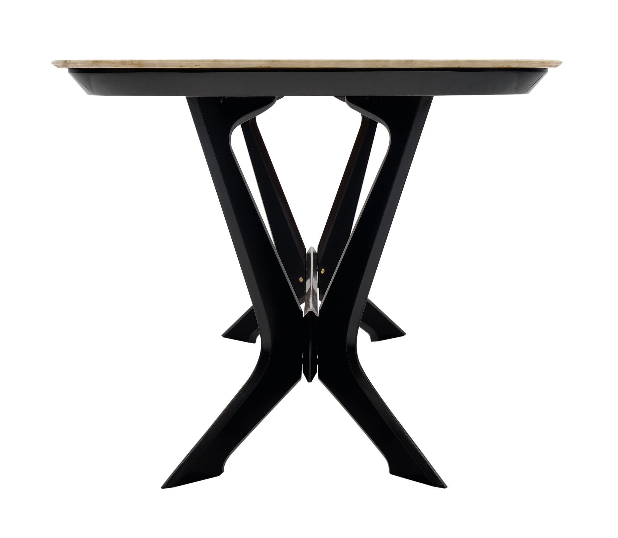 Italian Modernist Dining Table Attributed to Ico Parisi In Good Condition For Sale In Austin, TX