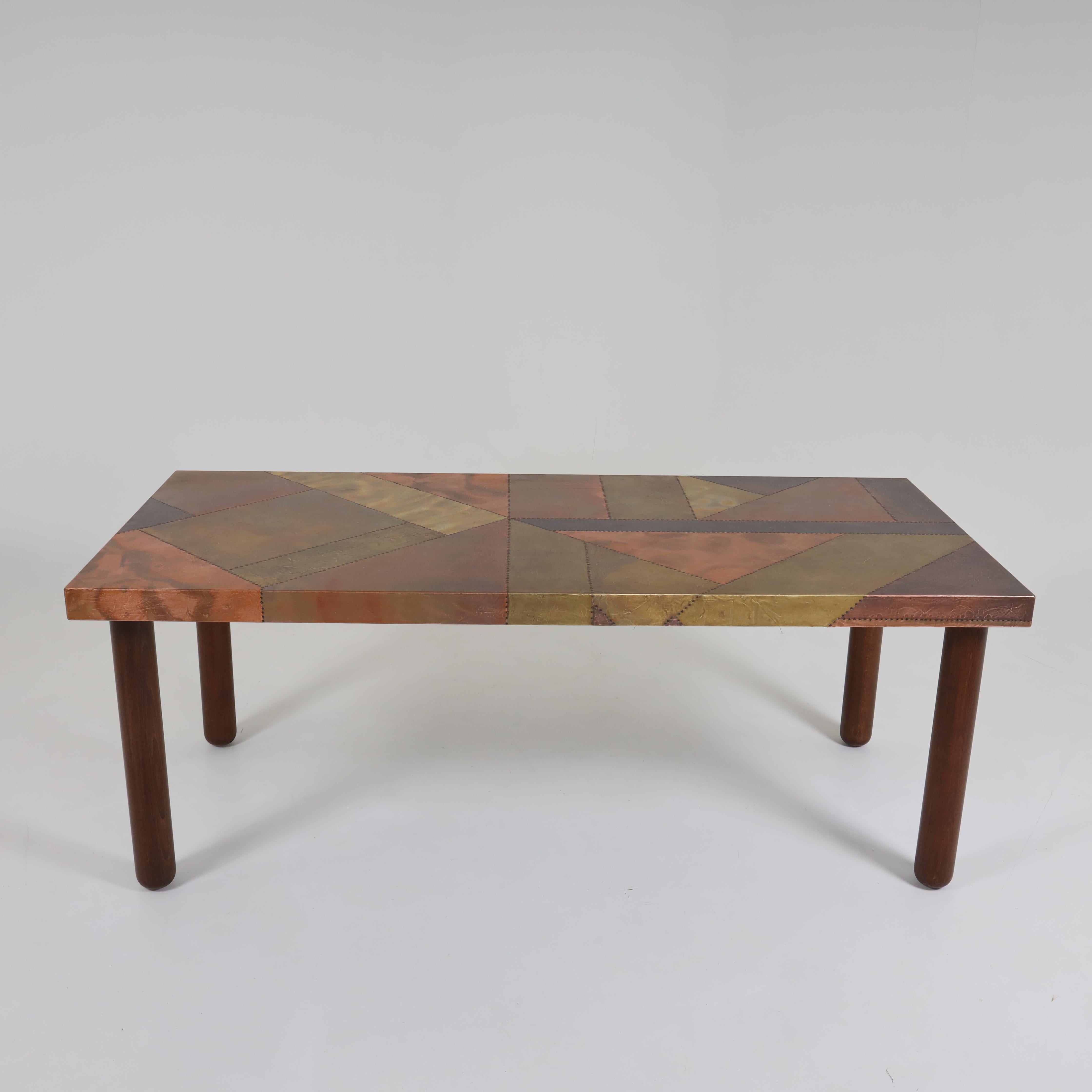 Late 20th Century Italian Modernist Dining Table by Lorenzo Burchiellaro For Sale