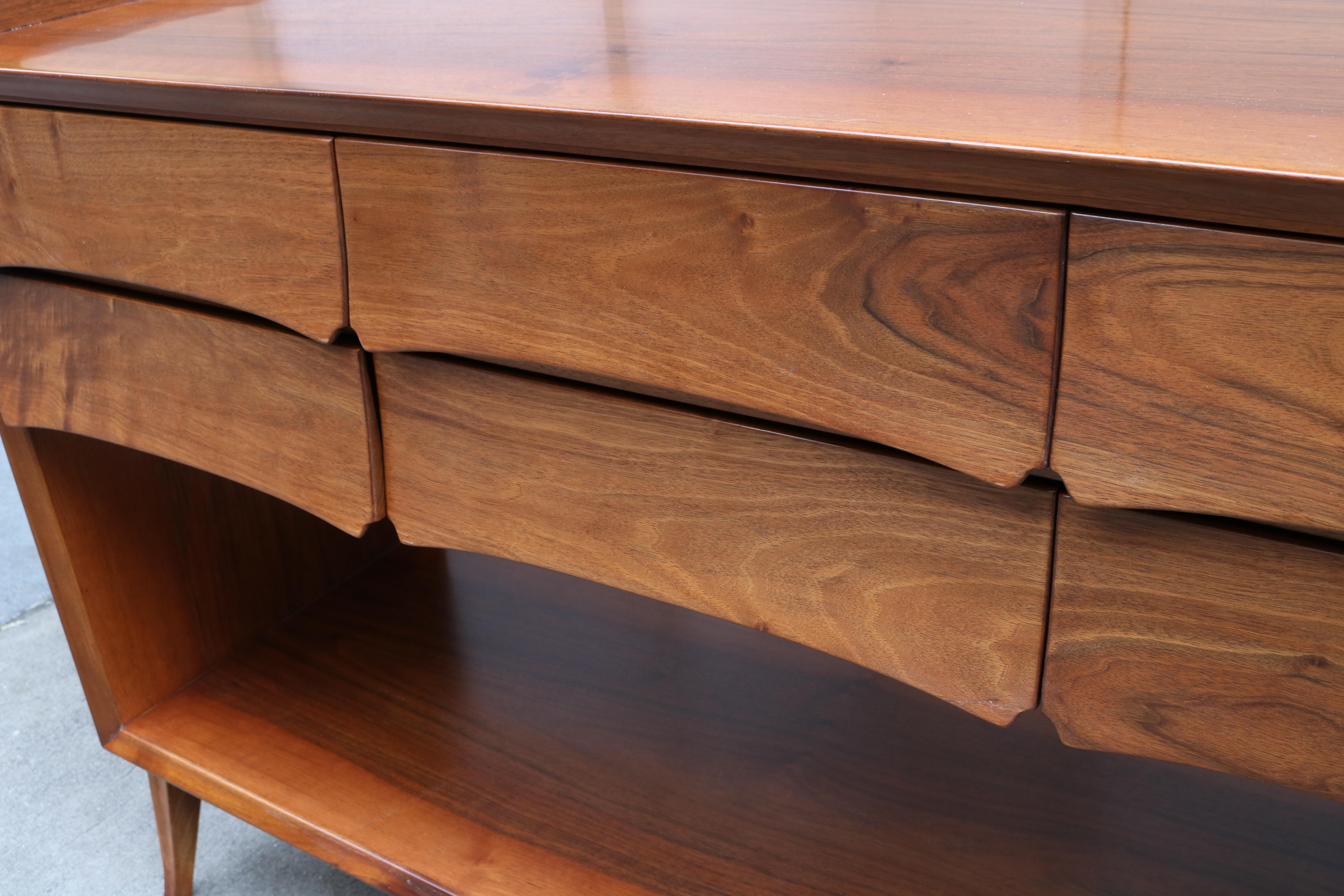 Italian Modernist Double Sided Console In Good Condition For Sale In New York, NY