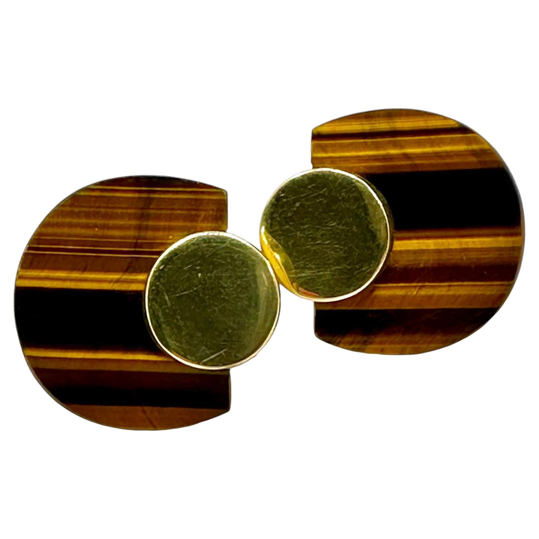 Italian Modernist Earrings in 18k Yellow Gold and Tigers-Eye 1 Inch by 1 Inch For Sale