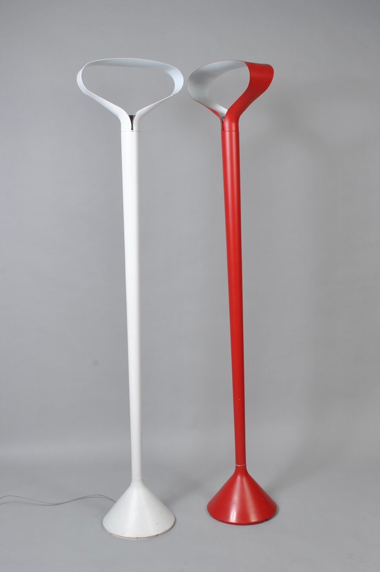 Italian Modernist Floor Lamp, 1970s For Sale 5