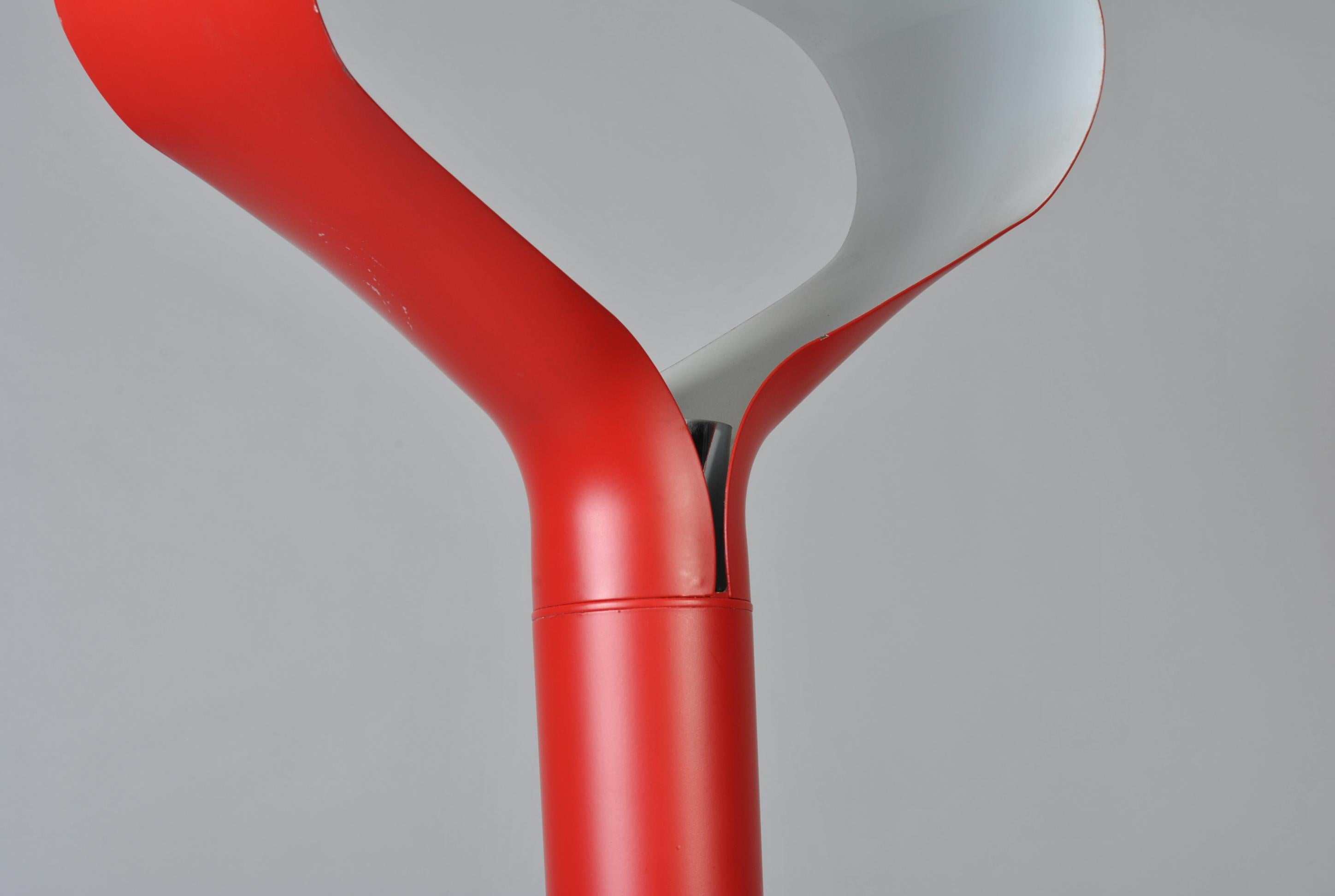 Italian Modernist Floor Lamp, 1970s For Sale 2