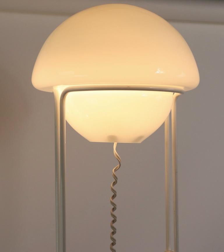 Italian Modernist Floor Lamp After Fabio Lenci for Guzzini In Good Condition For Sale In New York, NY