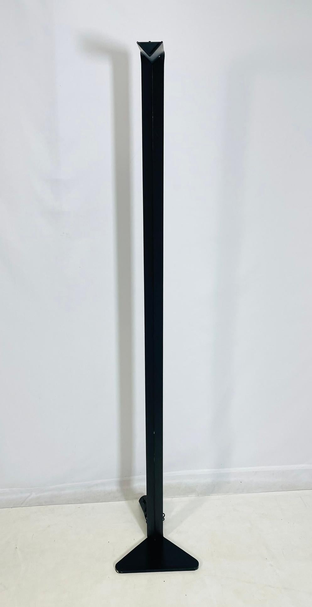 Rare Italian modernist floor lamp, model EL 82, designed in the early 1980s by Mauro Marzollo for TVE Milano. This sculptural and functional piece is celebrated for its bold minimalist design, featuring geometric lines and an industrial