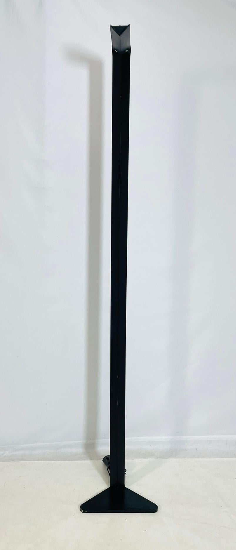 Italian Modernist Floor Lamp by Mauro Marzollo for TVE Milano, Model EL 82 In Good Condition For Sale In Los Angeles, CA