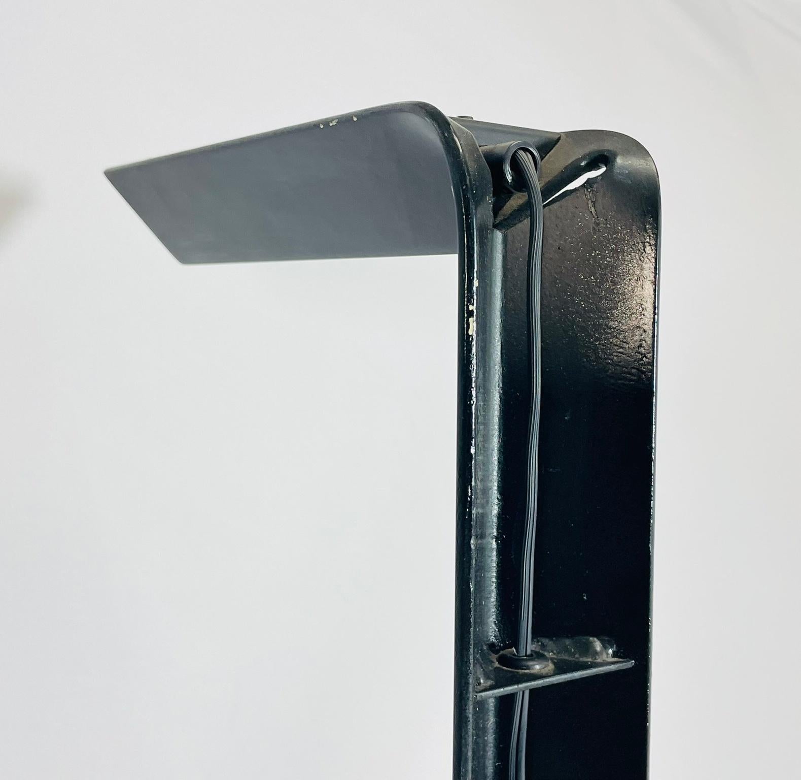 Italian Modernist Floor Lamp by Mauro Marzollo for TVE Milano, Model EL 82 For Sale 1