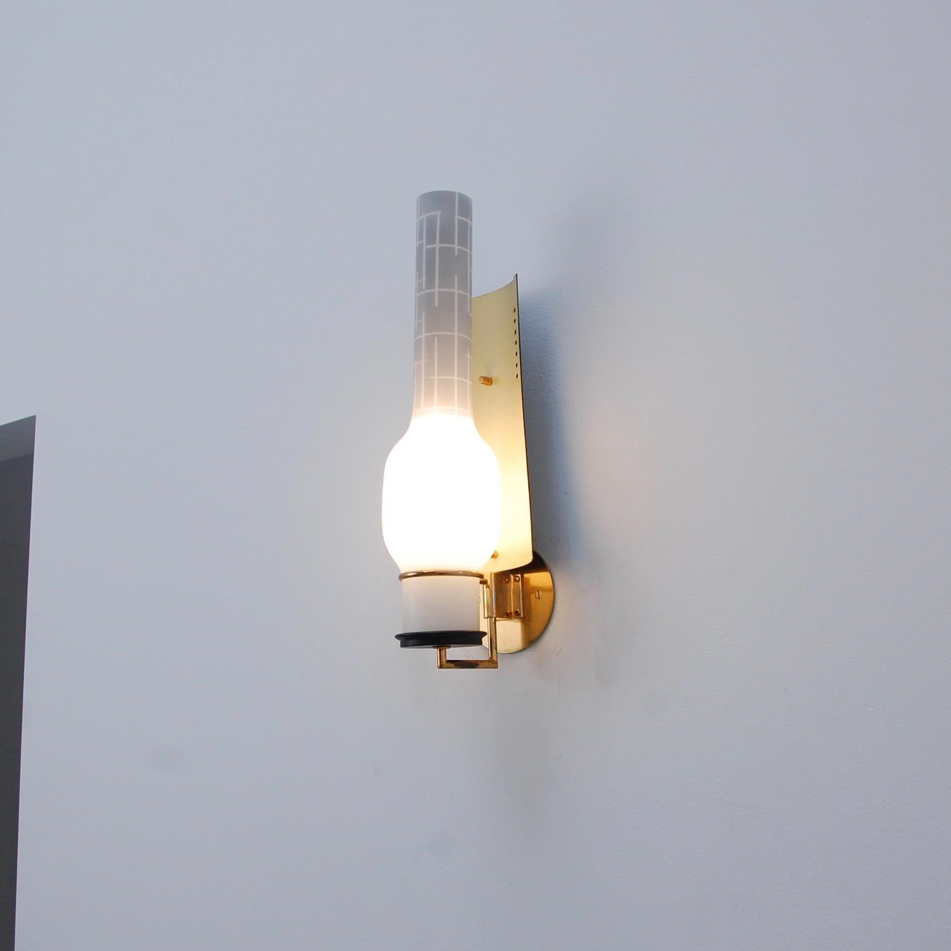 Appliques cannelées modernistes italiennes en vente 8