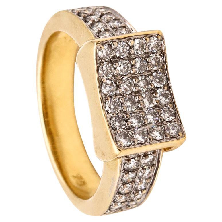 Italian Modernist Geometric Ring in 18Kt Yellow Gold with 1.04 Cts VS Diamonds For Sale