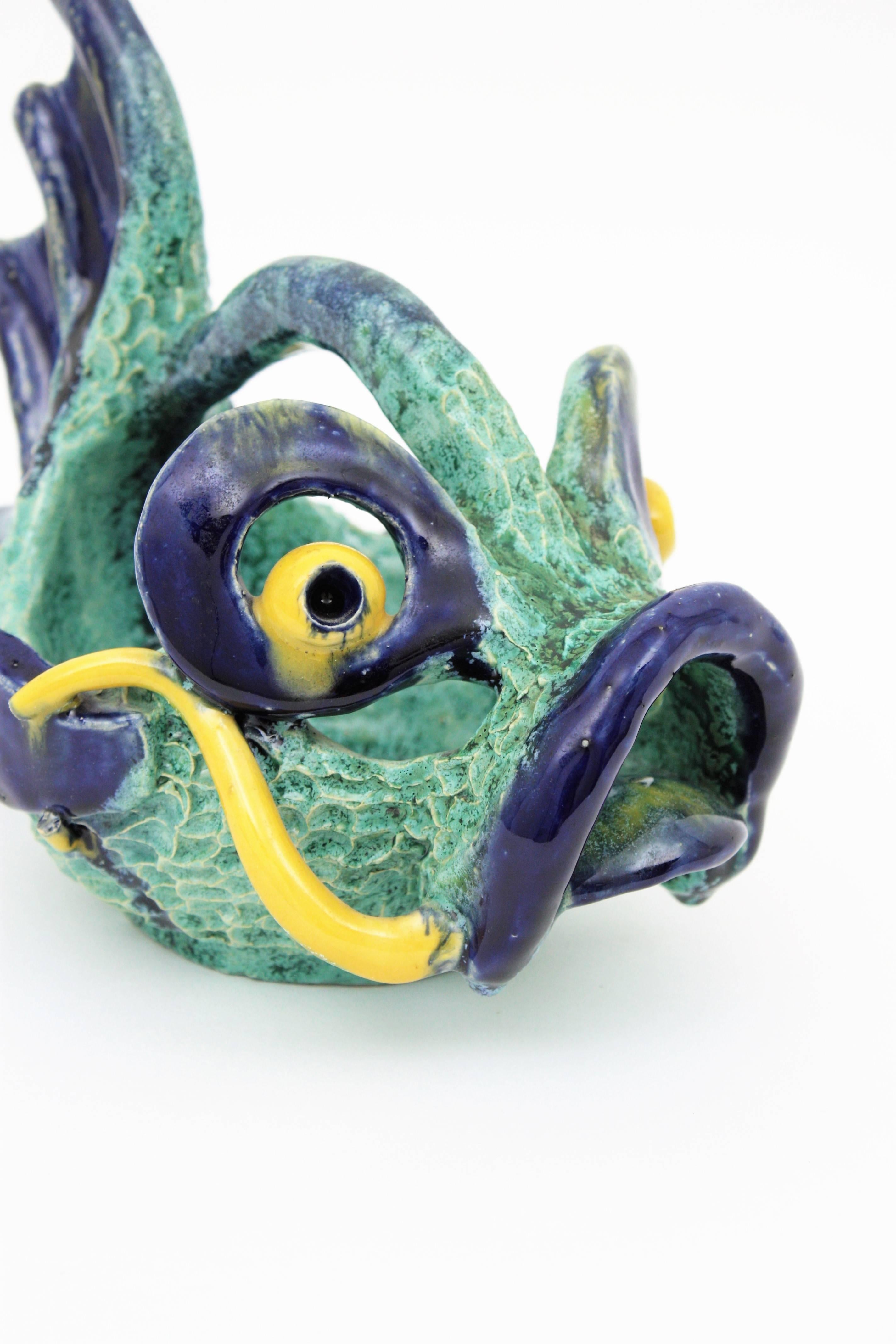 1950s Italian Glazed Ceramic Fish Shaped Bowl Sculpture In Good Condition For Sale In Barcelona, ES