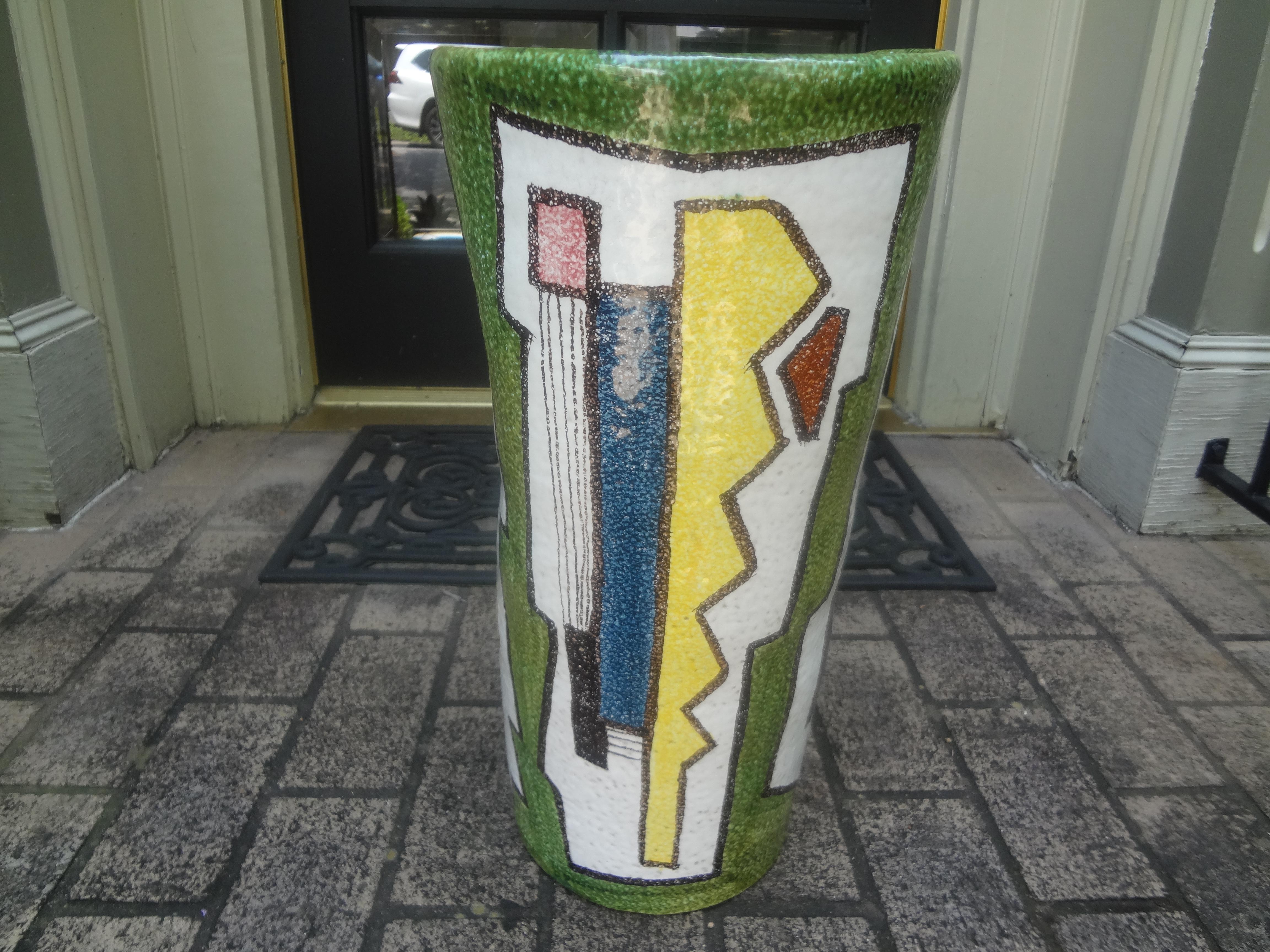 Italienischer modernistischer glasierter keramischer Umbrella Stand (Keramik) im Angebot