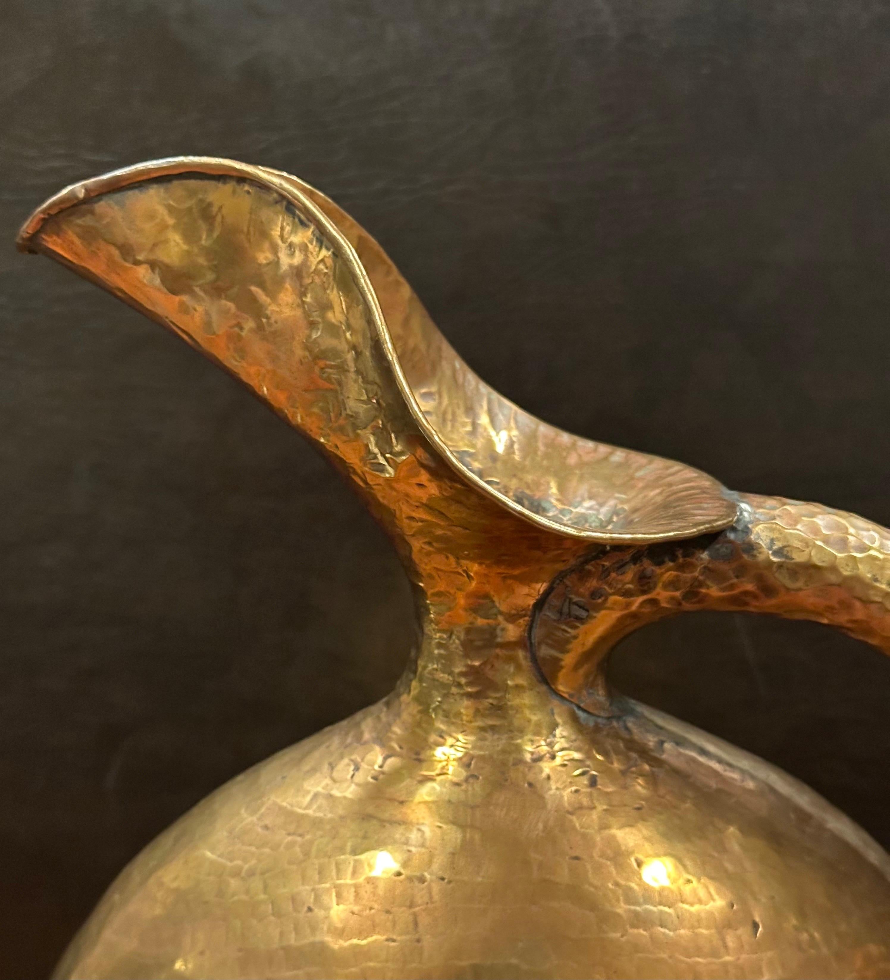 Italian Modernist Hammered Brass Pitcher by Egidio Casagrande For Sale 7