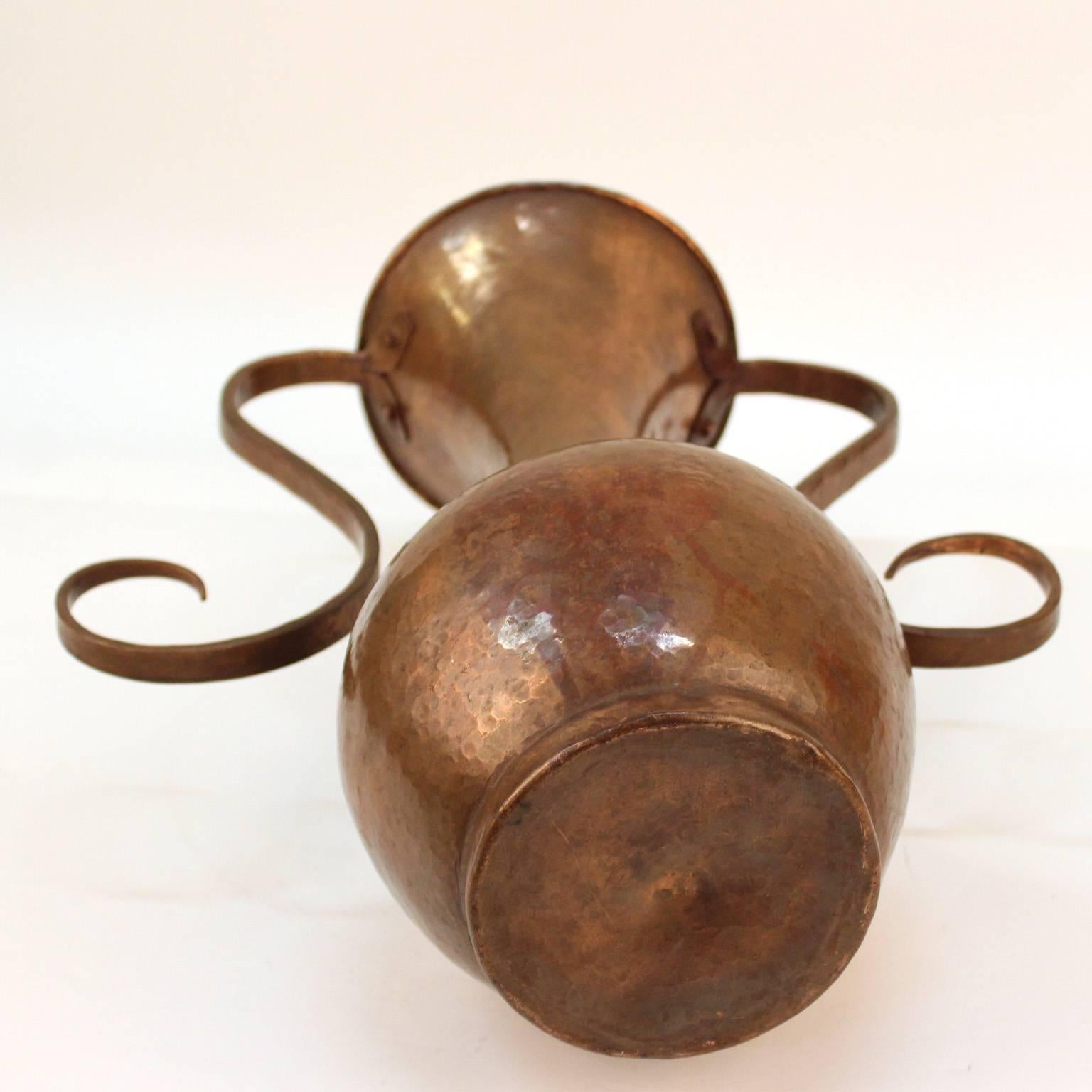 Italian Modernist Hammered Copper Vase 2
