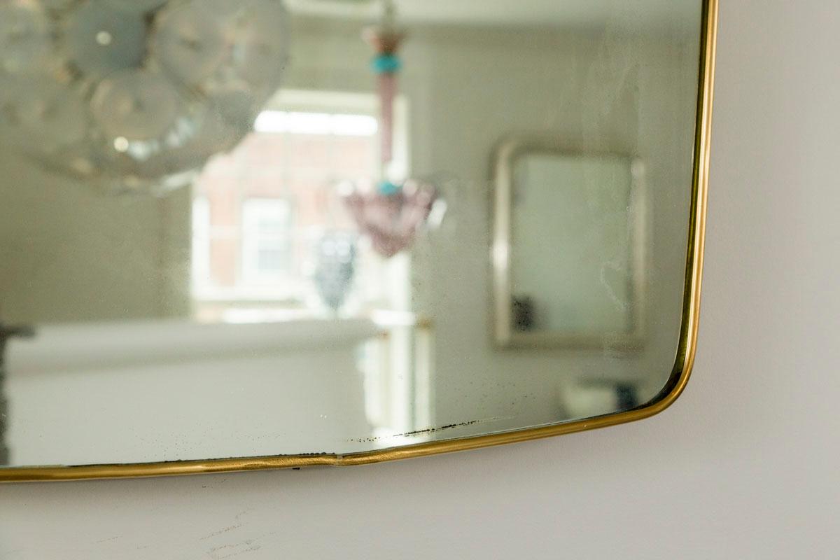 Italian Modernist Horizontal Bowed Brass Mirror In Good Condition For Sale In Westport, CT