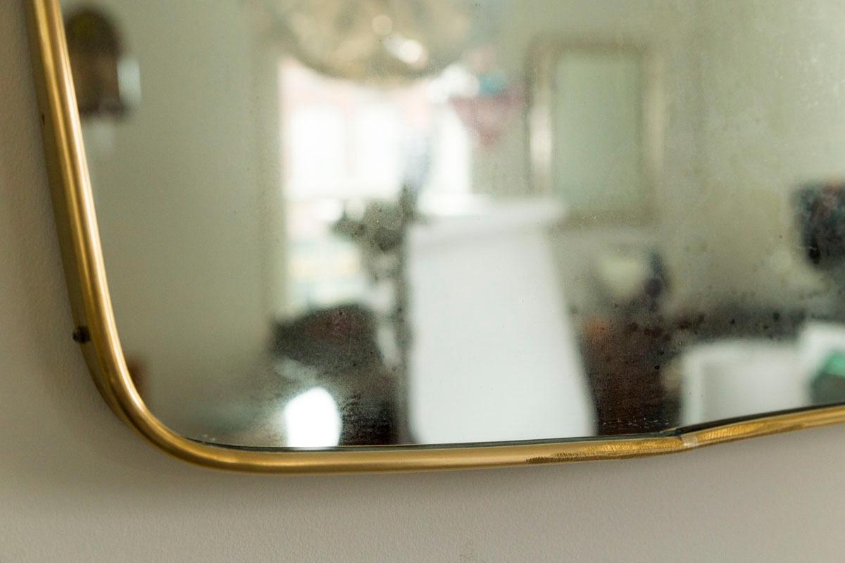 Italian Modernist Horizontal Bowed Brass Mirror For Sale 1