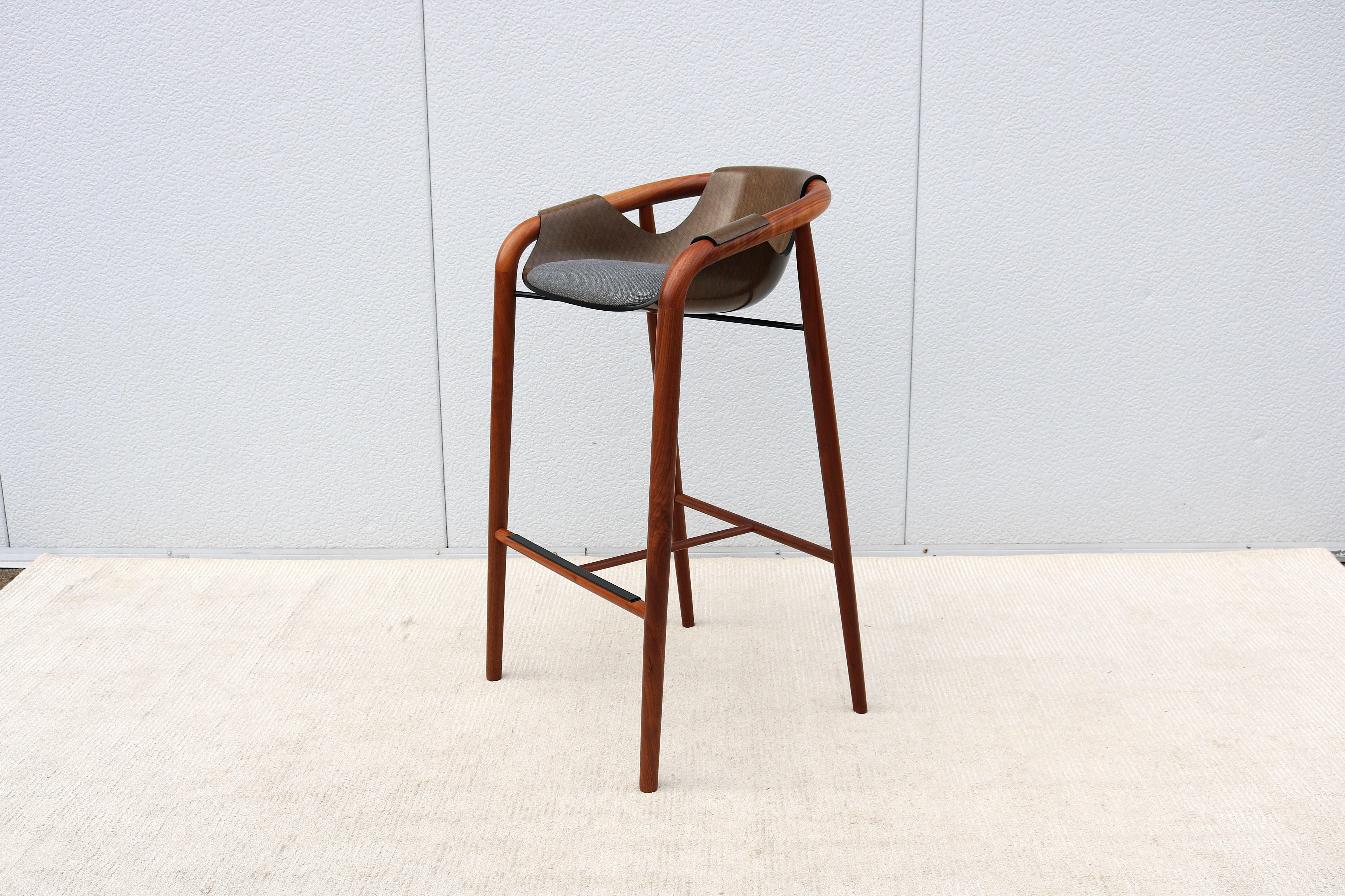 Italian Modernist Jean Philippe Nuel for Saintluc & Amura Hamac Walnut Barstool For Sale 4