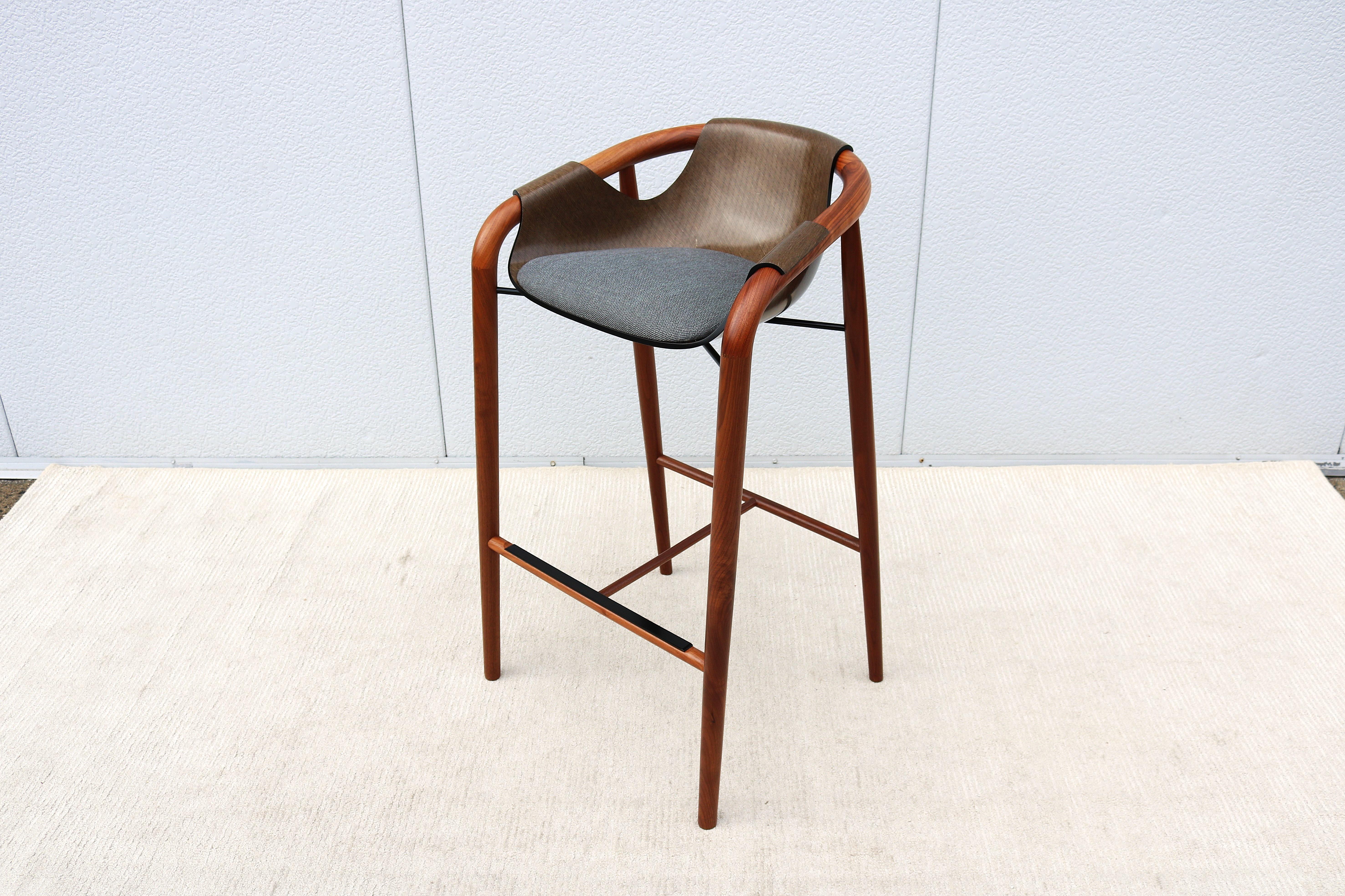 Italian Modernist Jean Philippe Nuel for Saintluc & Amura Hamac Walnut Barstool For Sale 1