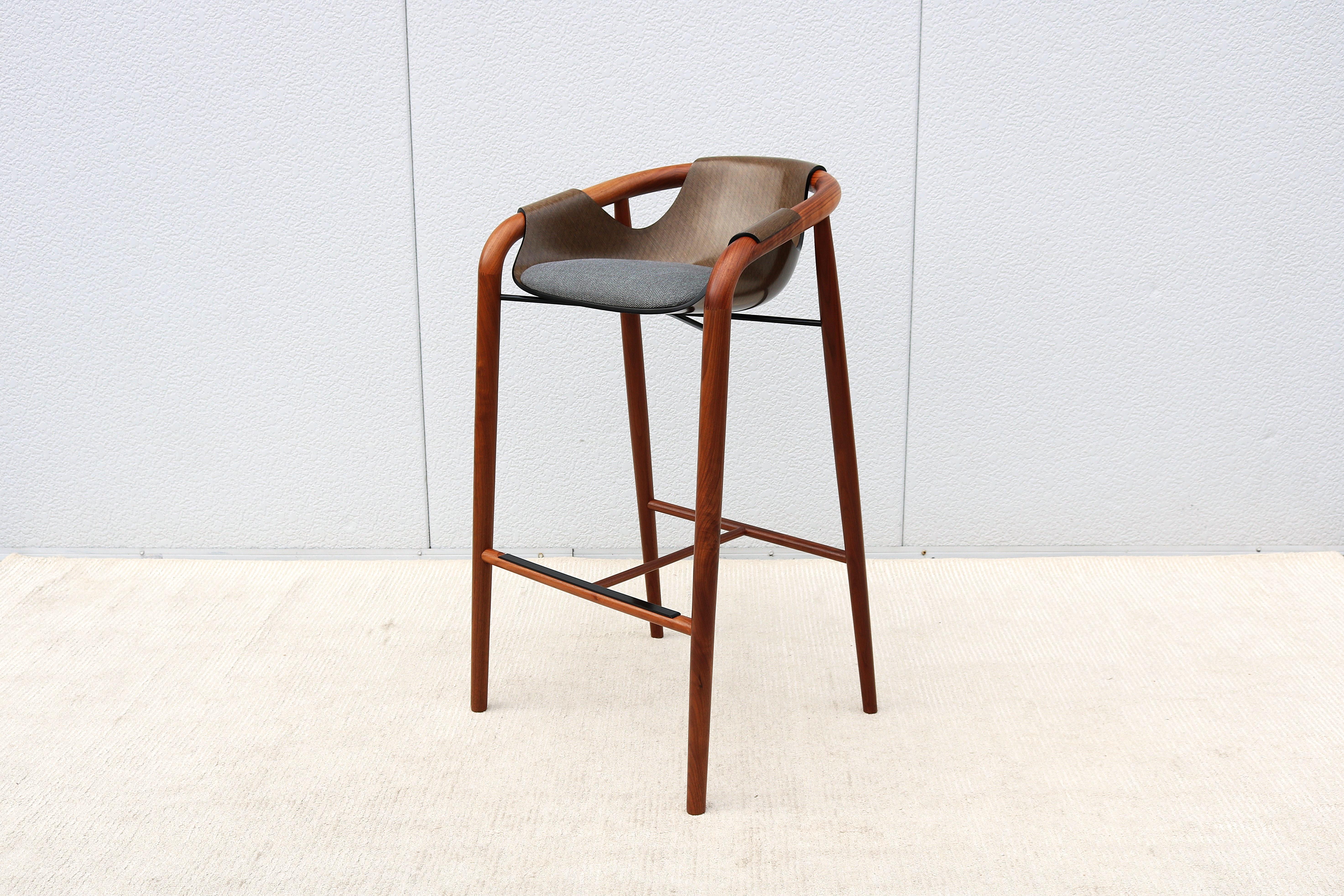 Italian Modernist Jean Philippe Nuel for Saintluc & Amura Hamac Walnut Barstool For Sale 2