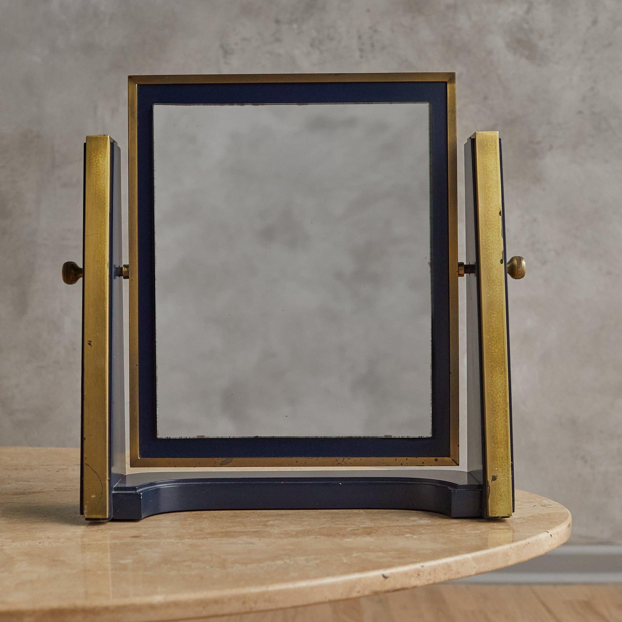 Moderne Miroir de coiffeuse moderniste italienne en métal et laiton, années 1960 en vente