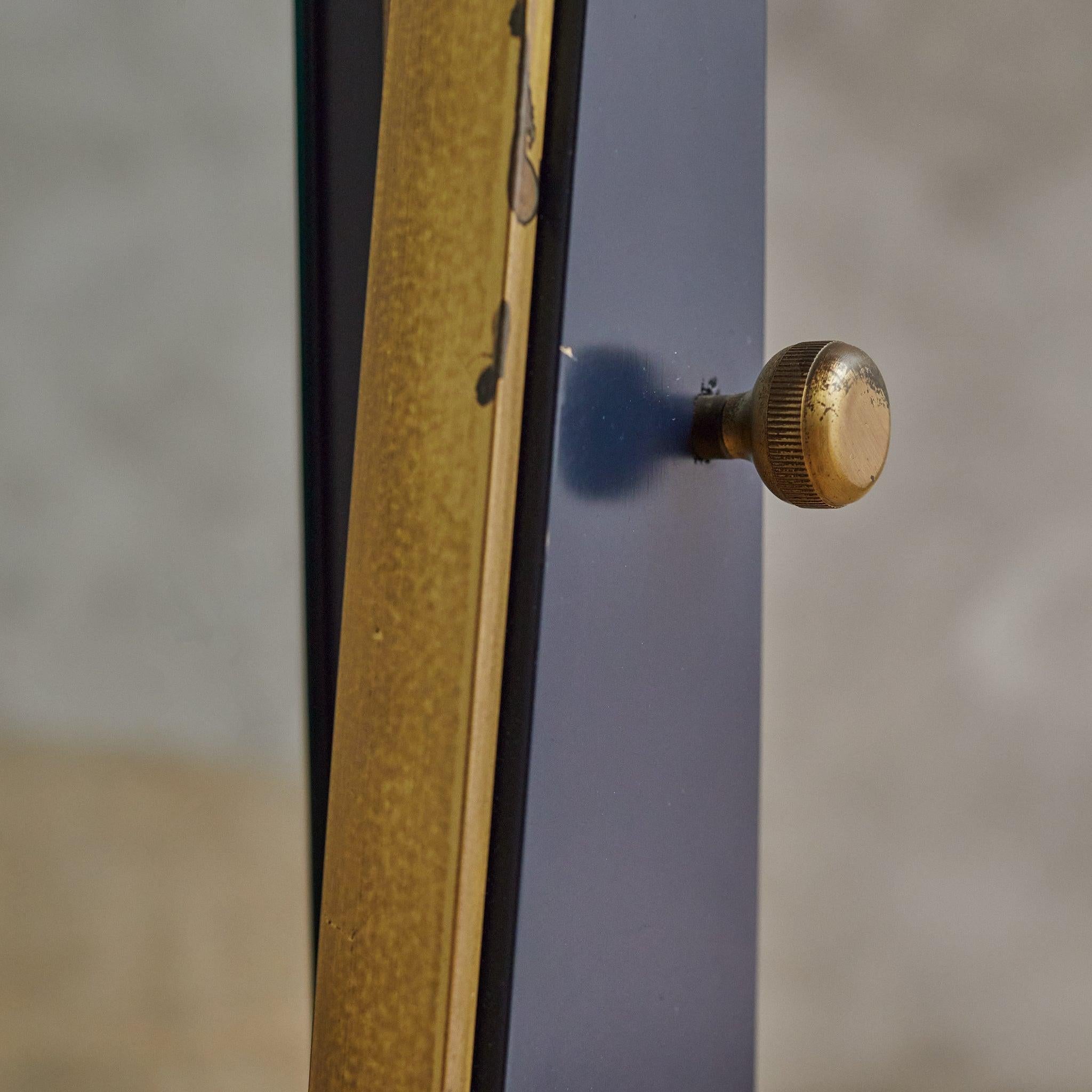 Miroir de coiffeuse moderniste italienne en métal et laiton, années 1960 en vente 2