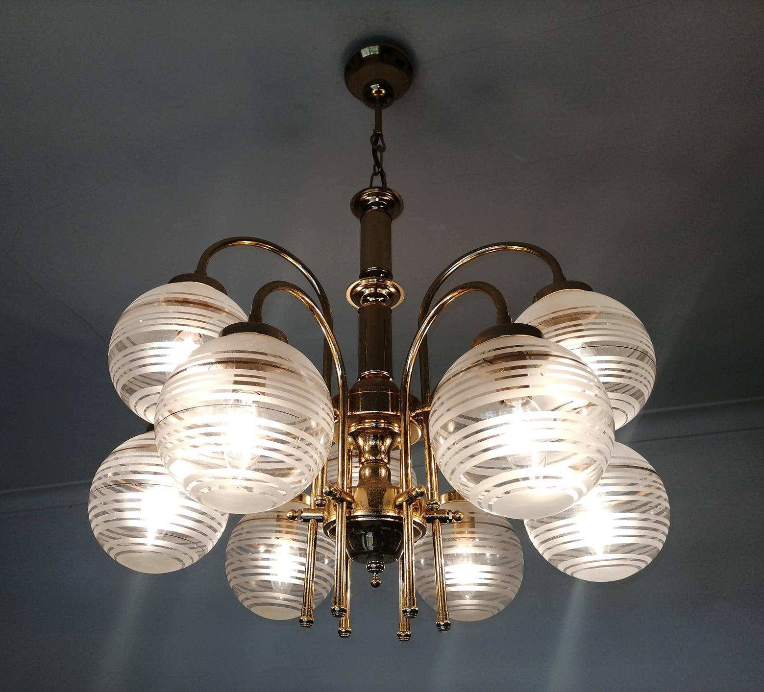 20th Century Italian Modernist Murano Etched Glass Gilt Brass Sputnik Orbit 9Light Chandelier For Sale