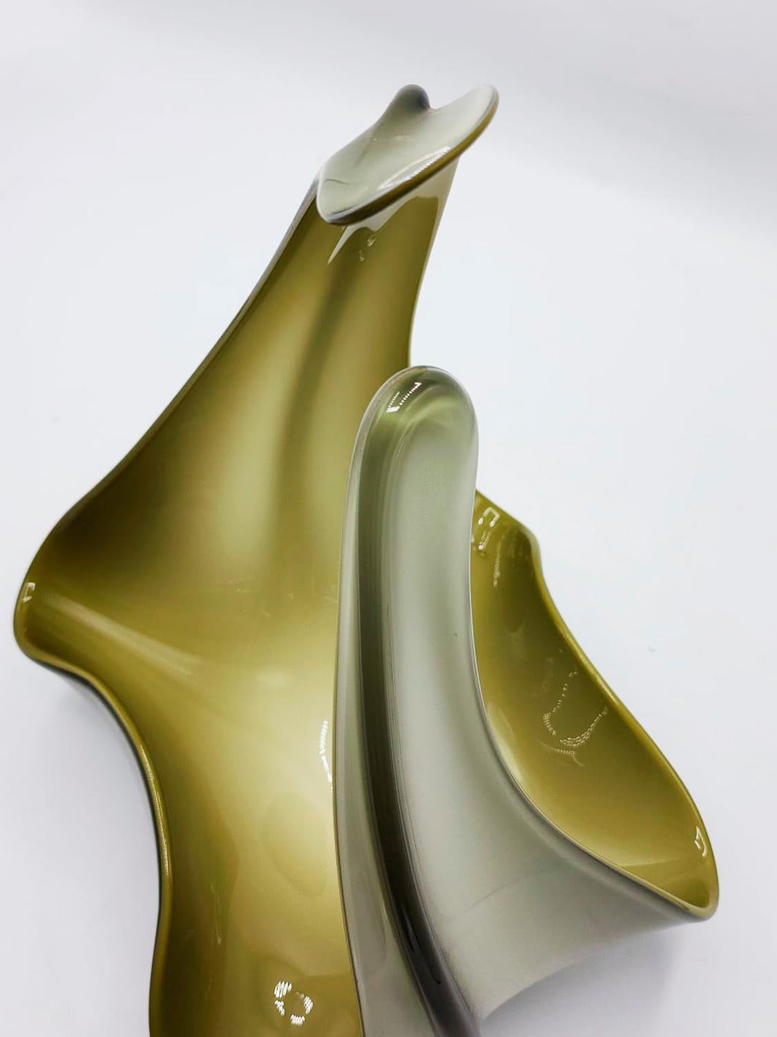 Italian modernist Murano glass vase with green tones for centerpiece For Sale 2