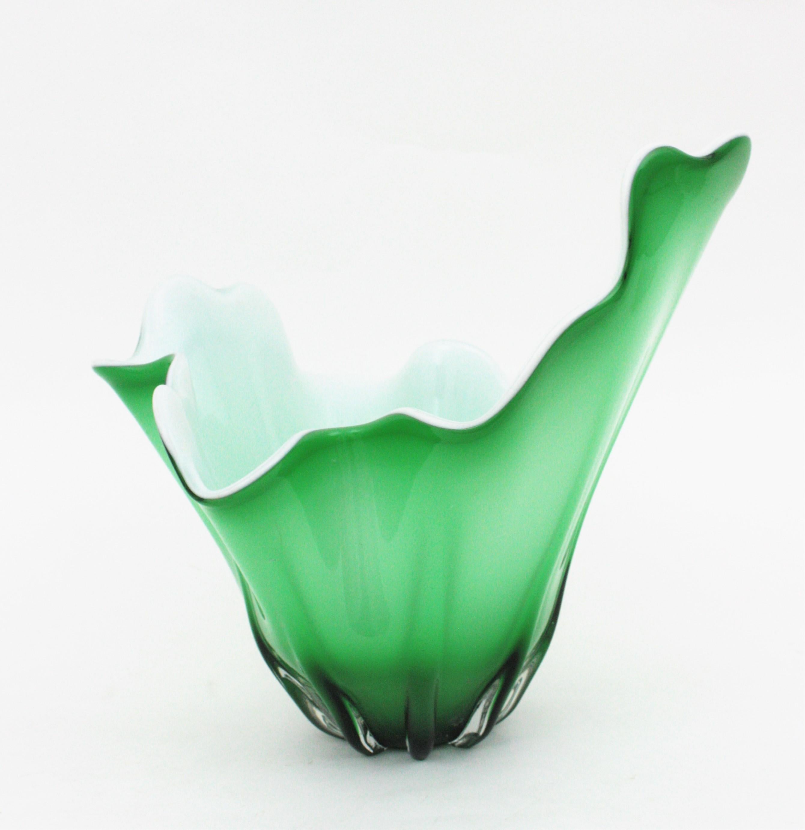 Italian Modernist Murano Green White Glass Fazzoletto Centerpiece Vase  For Sale 3