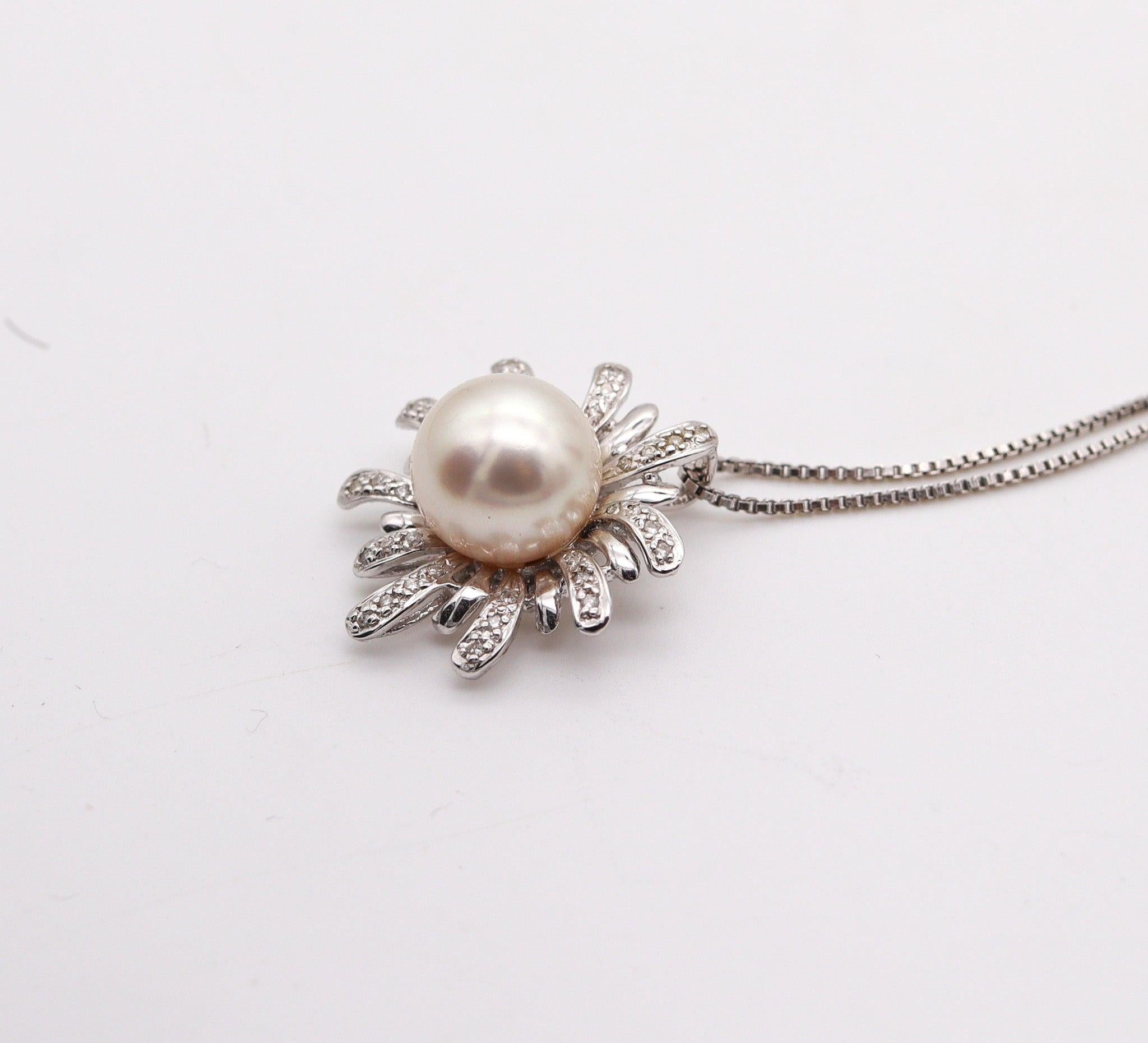 Donna Collana ITALIANA Modernista in oro bianco 18Kt con perla e diamanti bianchi in vendita