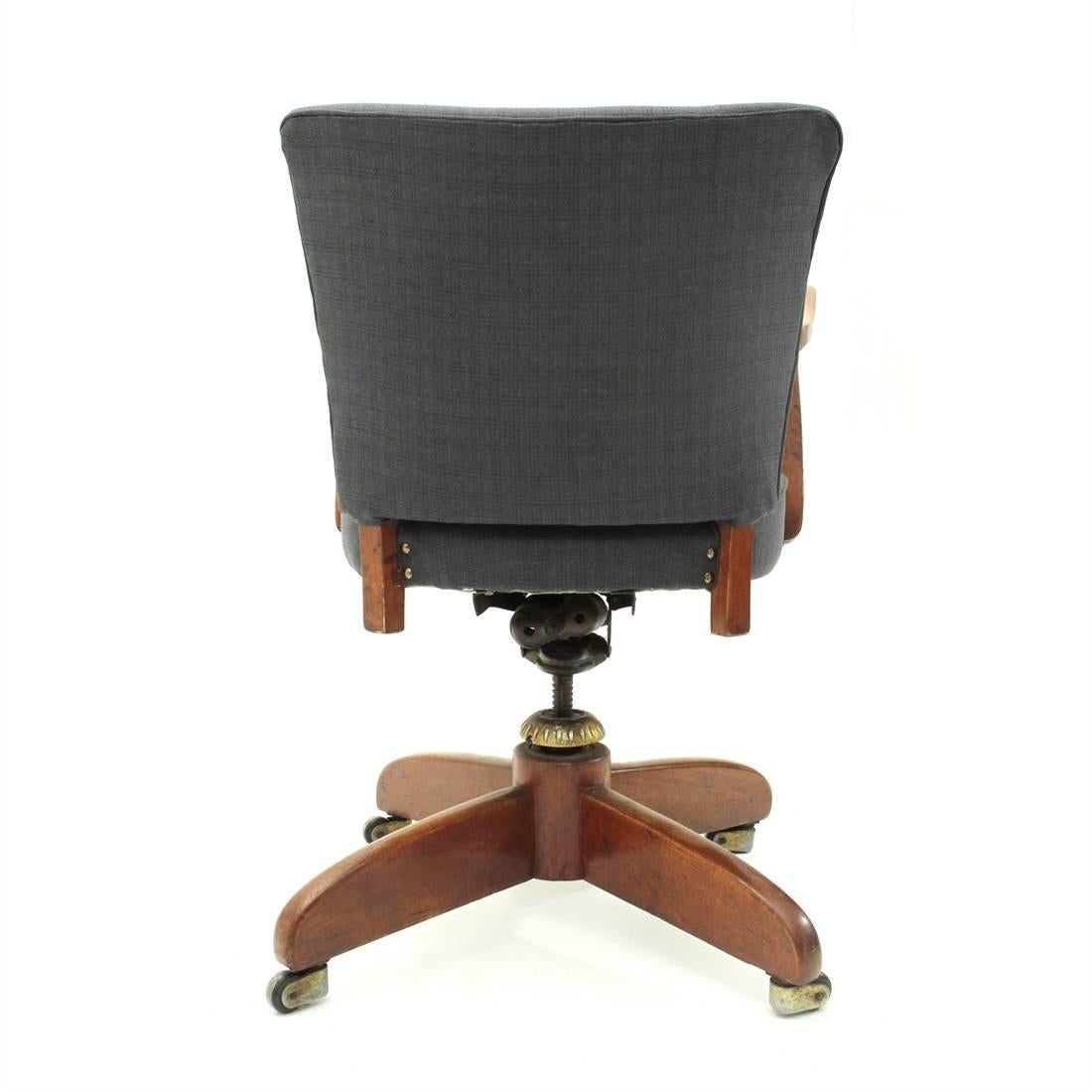 Italian Modernist Office Chair, 1940s In Good Condition In Savona, IT