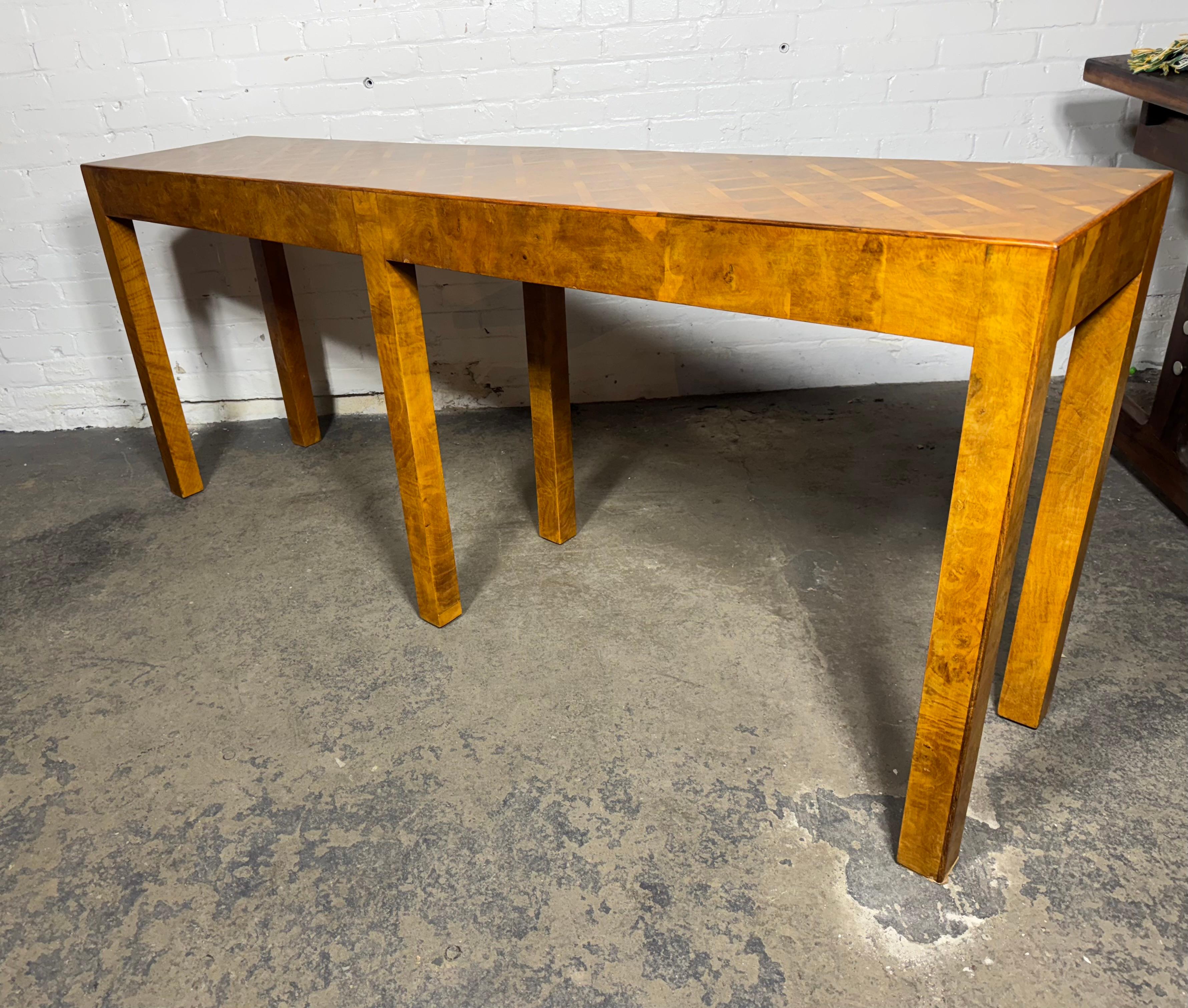 Rechteckiger italienischer modernistischer Konsolentisch mit 3 Schubladen aus Olivenholz / Wurzelholz. im Zustand „Gut“ im Angebot in Buffalo, NY
