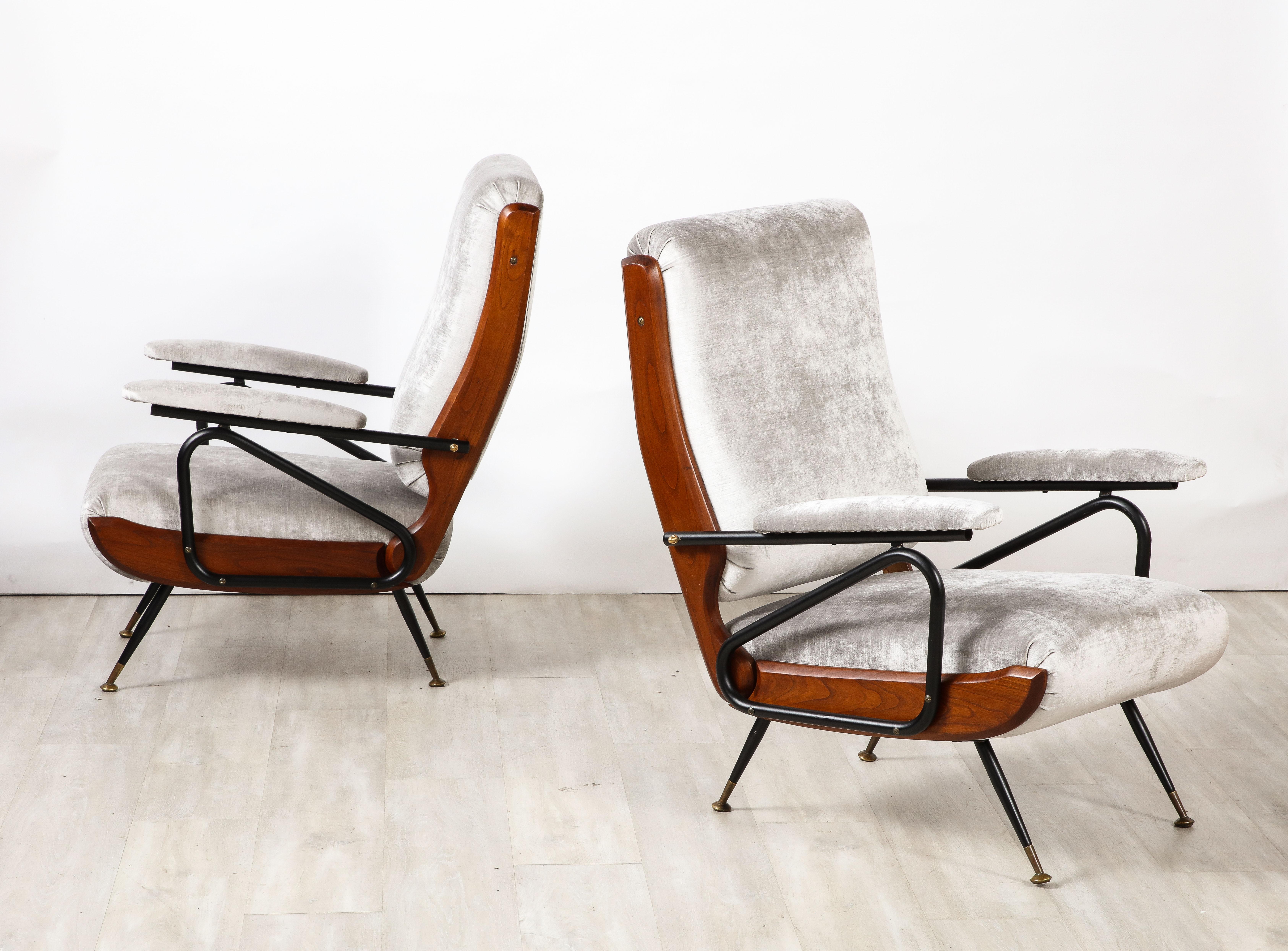 Italian Modernist Pair of Reclining Lounge / Armchairs, Italy, circa 1950  5