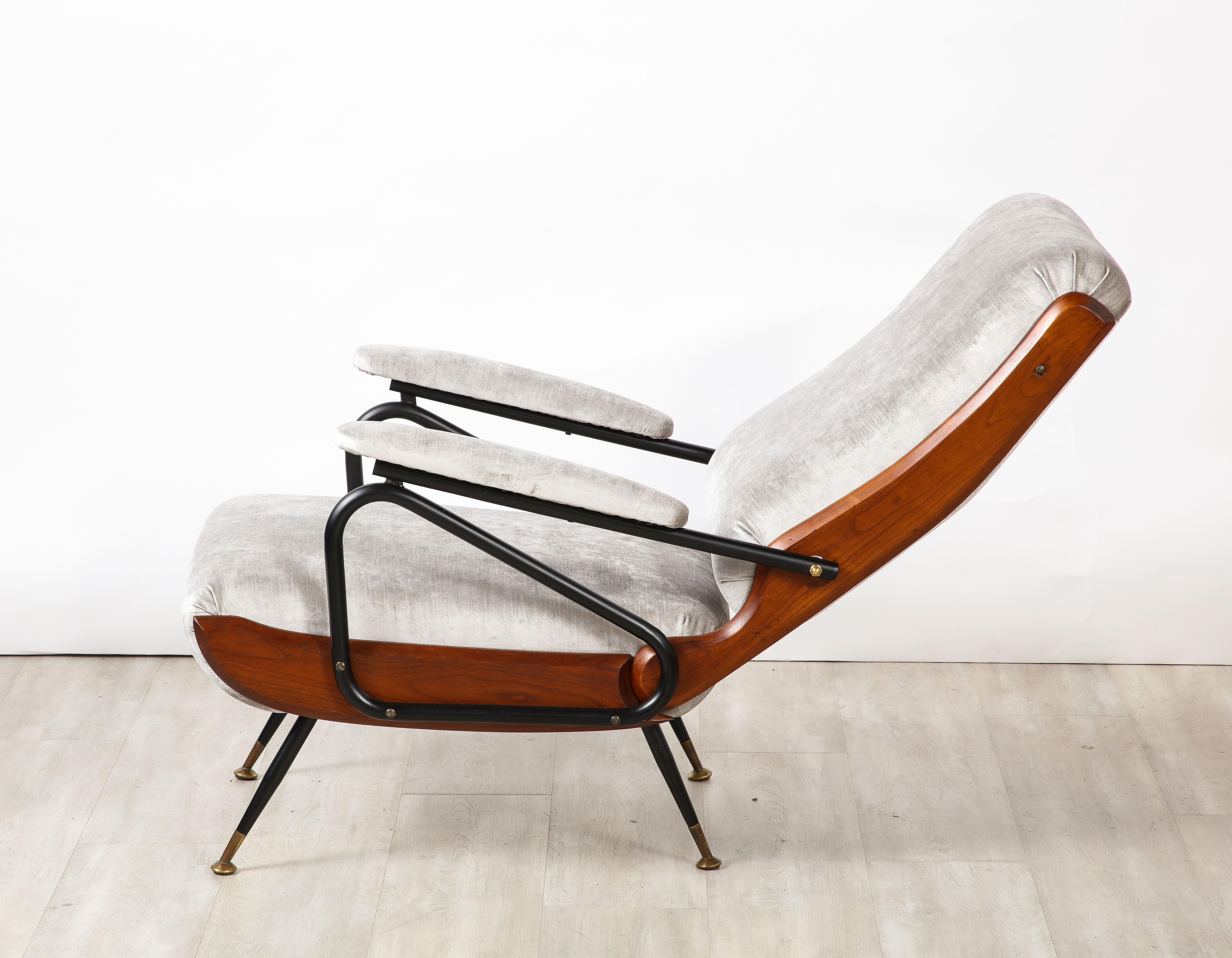 Italian Modernist Pair of Reclining Lounge / Armchairs, Italy, circa 1950  7