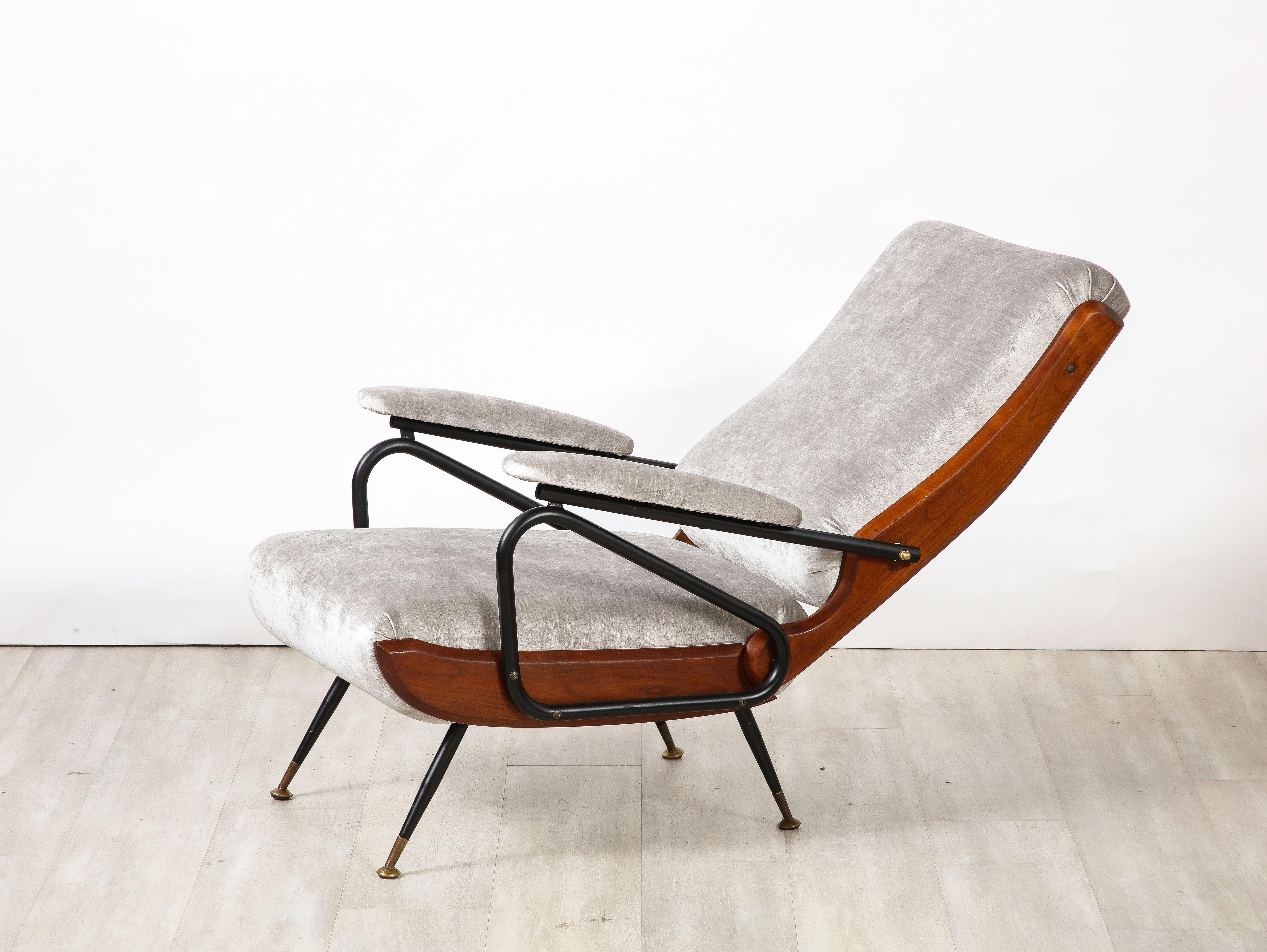 Italian Modernist Pair of Reclining Lounge / Armchairs, Italy, circa 1950  8