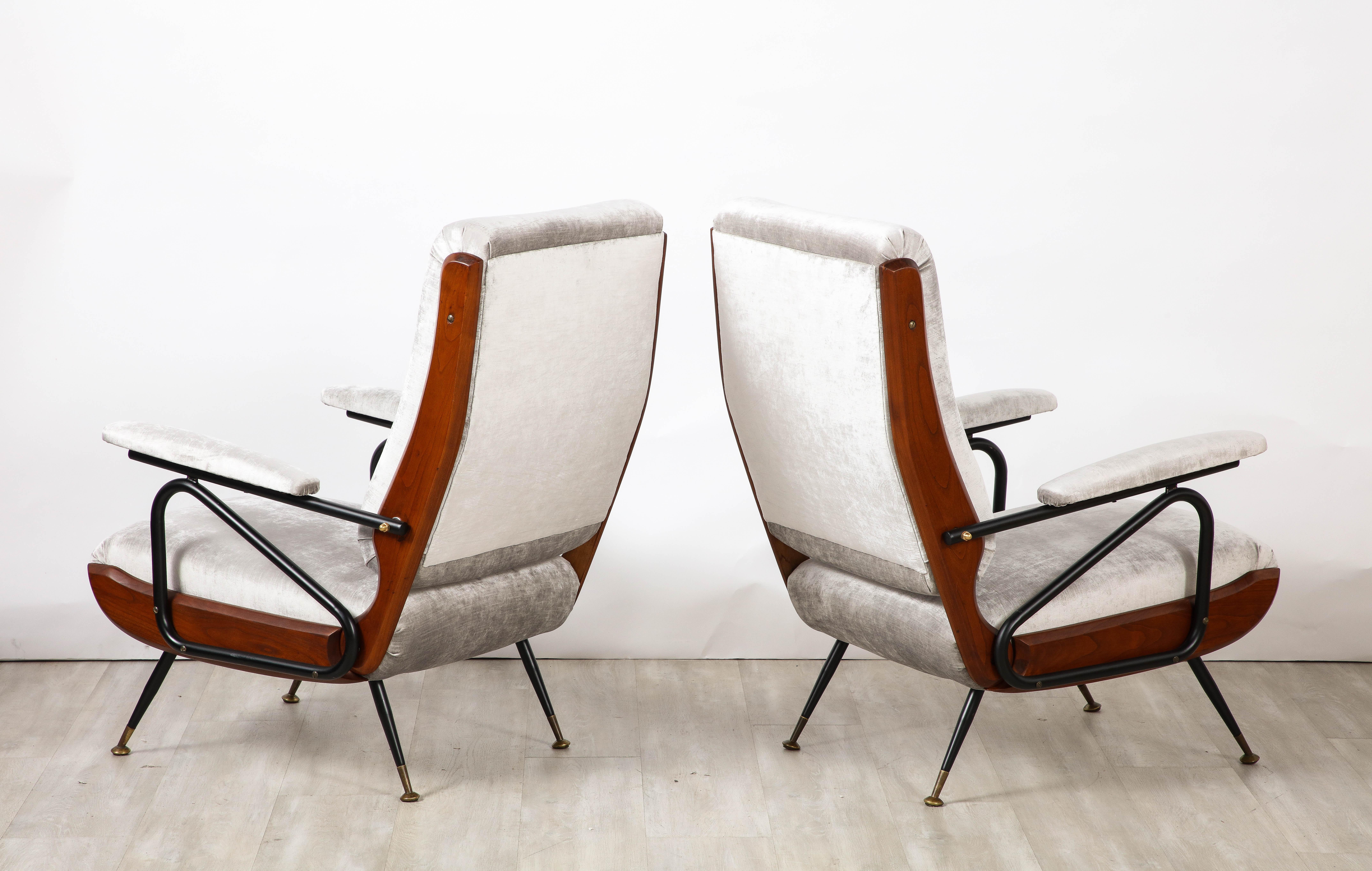 Italian Modernist Pair of Reclining Lounge / Armchairs, Italy, circa 1950  For Sale 1