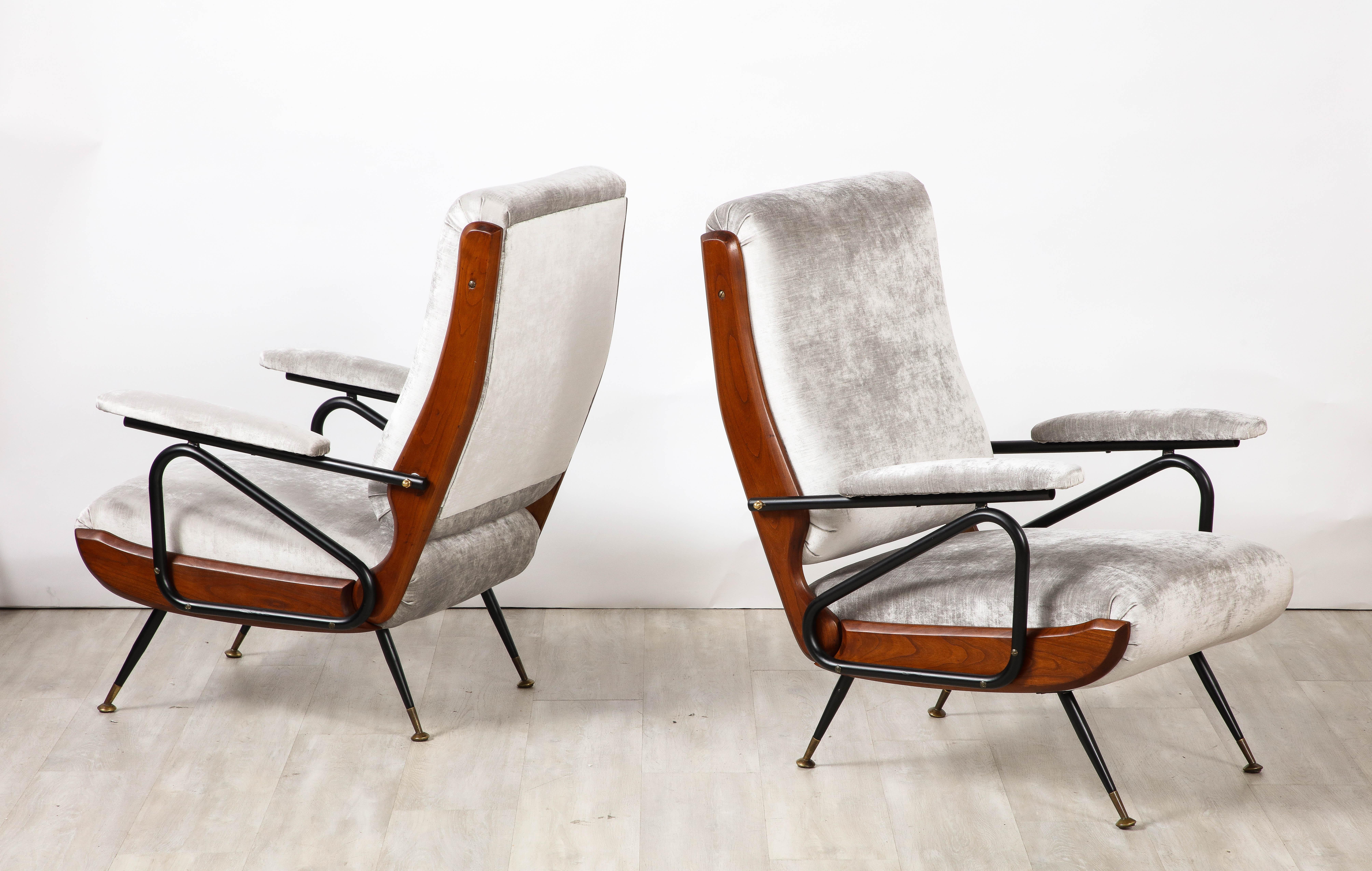 Italian Modernist Pair of Reclining Lounge / Armchairs, Italy, circa 1950  2
