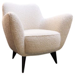 Modernistischer italienischer Sessel "Perla" aus Bouclé von Giulia Veronesi für ISA Bergamo