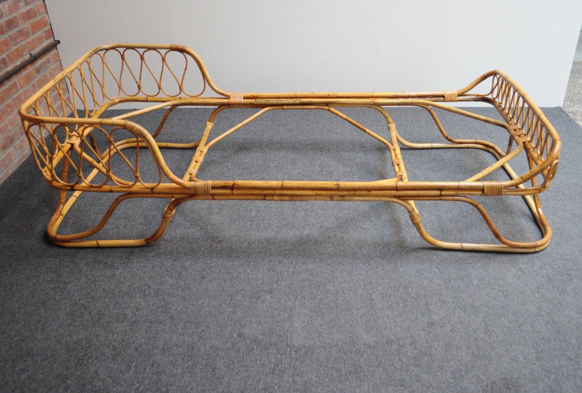 single rattan bed