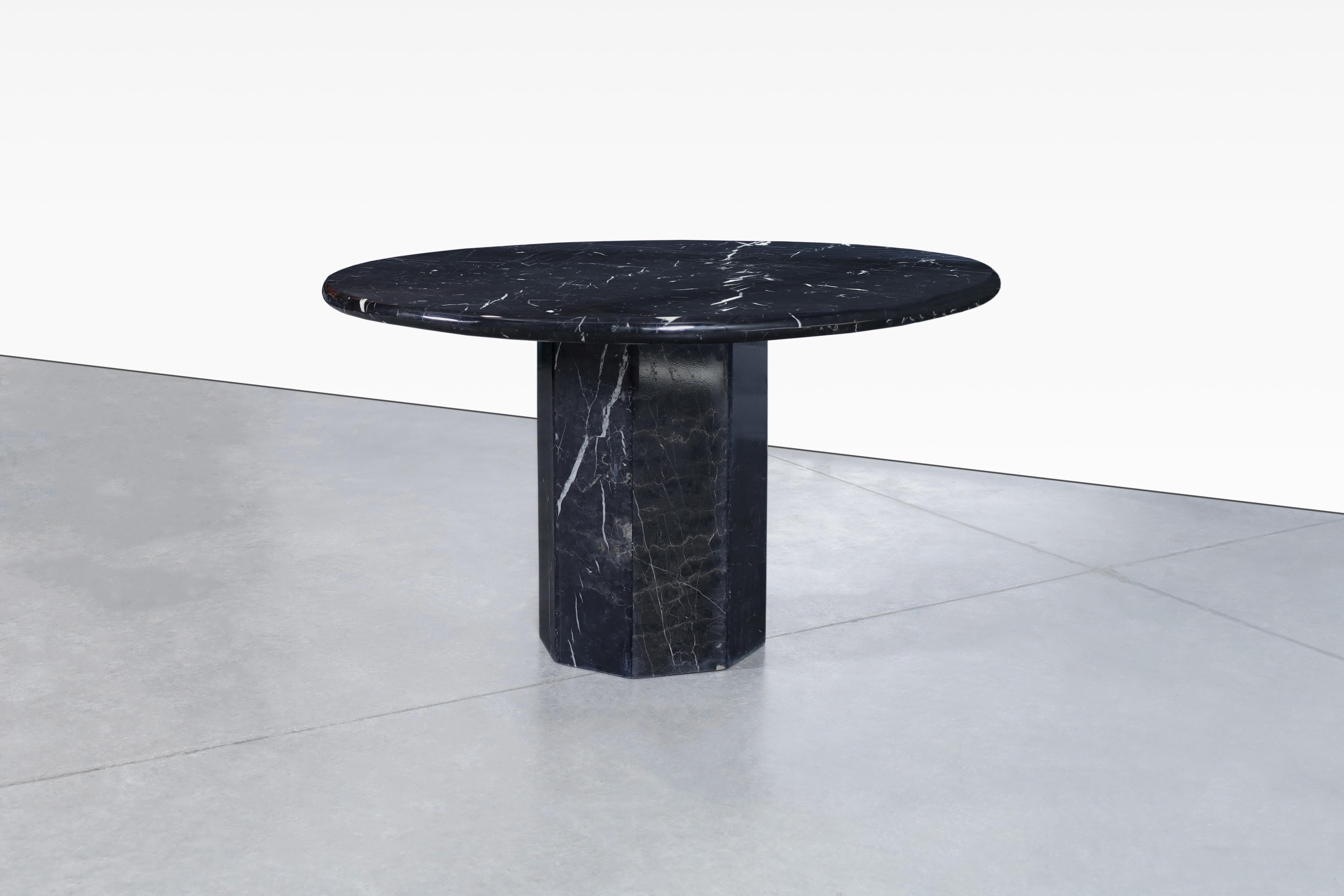 Mid-Century Modern Italian Modernist Round Marble Dining Table