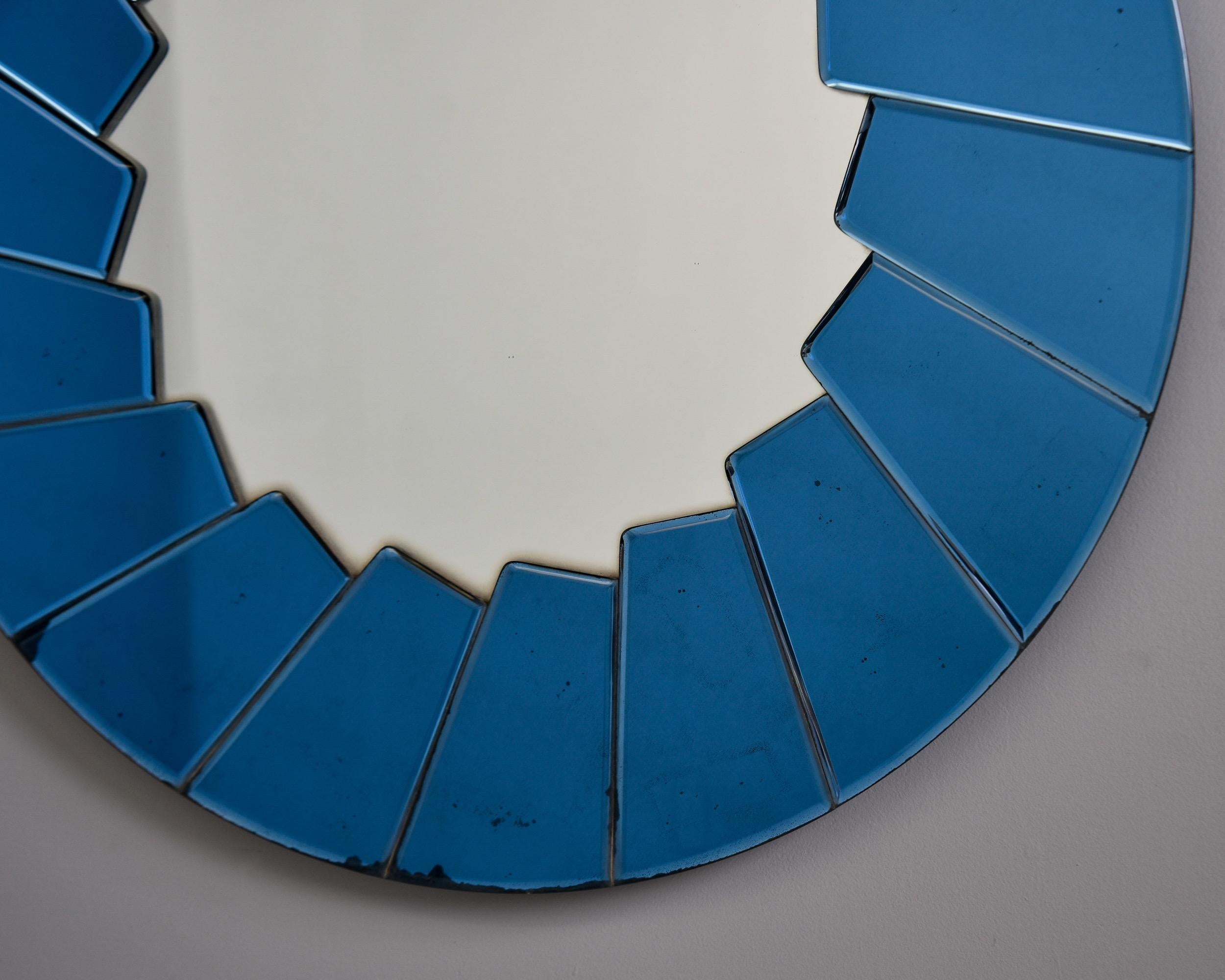 Italian Modernist Round Mirror with Blue Mirrored Edging For Sale 5