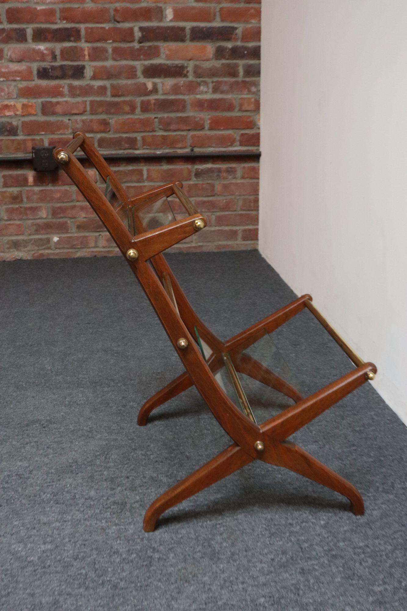 Mid-20th Century Italian Modernist Sculptural Walnut, Brass and Glass Magazine Rack / Stand For Sale