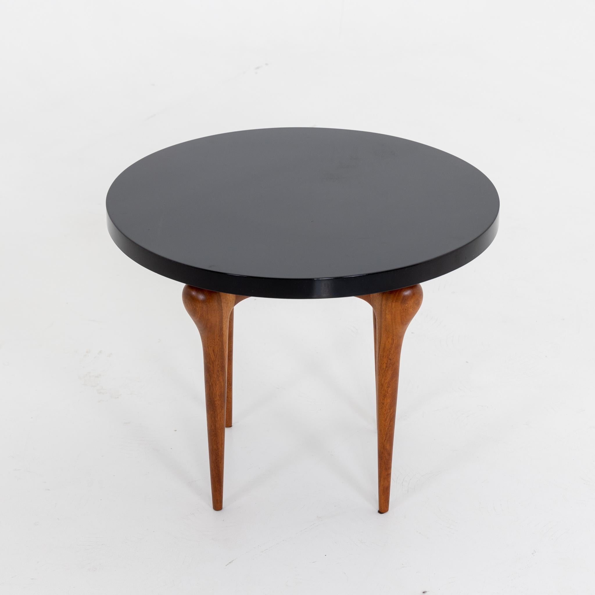 Mid-20th Century Italian Modernist Small Round Side Table For Sale