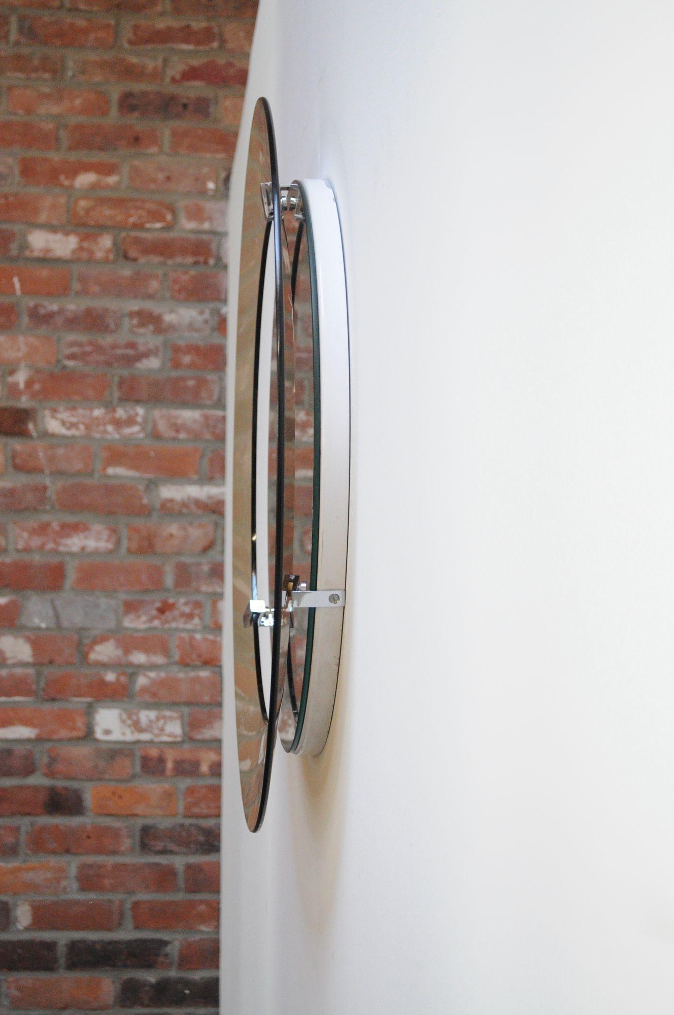 Italian Modernist Smoked Glass Circular Wall Mirror by Veca In Good Condition For Sale In Brooklyn, NY