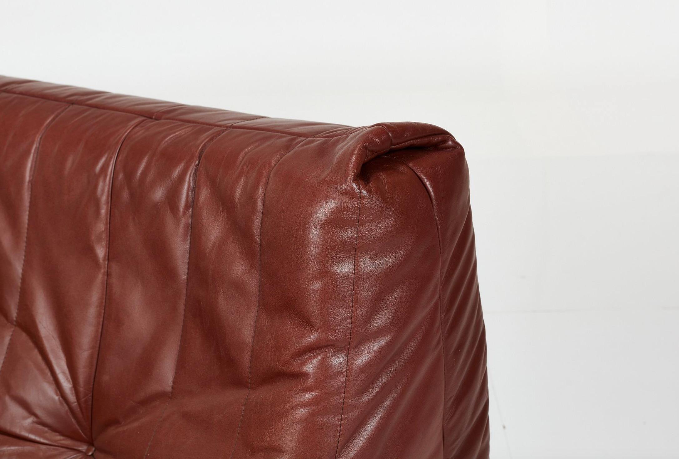 Italian Modernist Sofa Set, c1975 For Sale 5