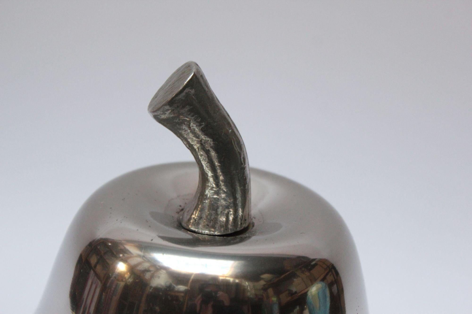 Italienischer modernistischer Eiskübel aus Edelstahl „Perle“ im Angebot 7